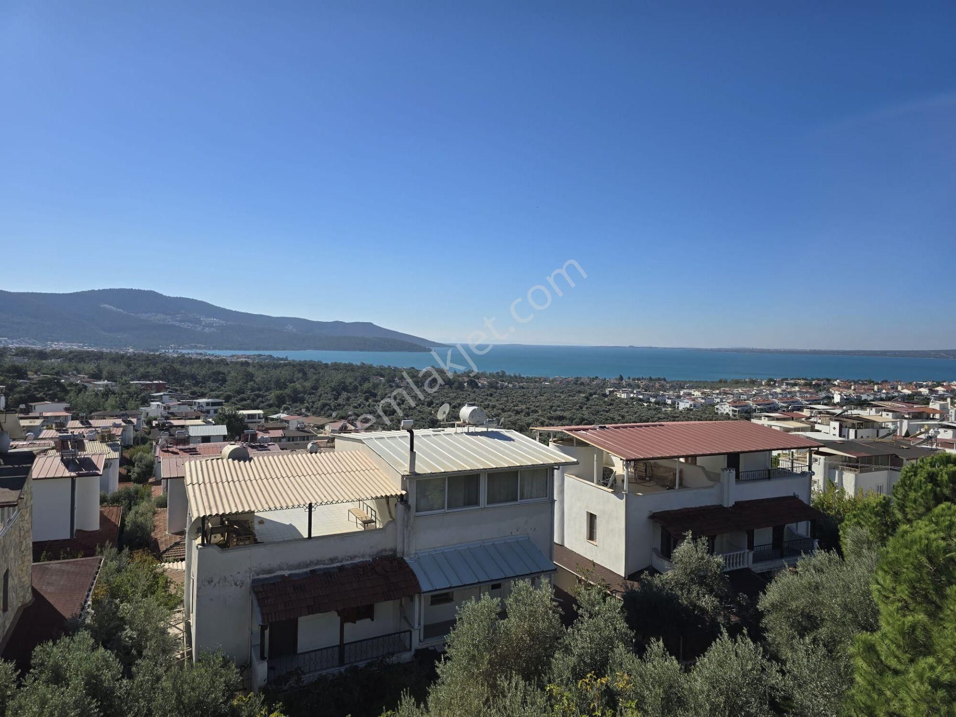 Satılık 3+1 Teraslı Villa Kendine Ait Bahçeli Denize 1100 M - Görsel 28