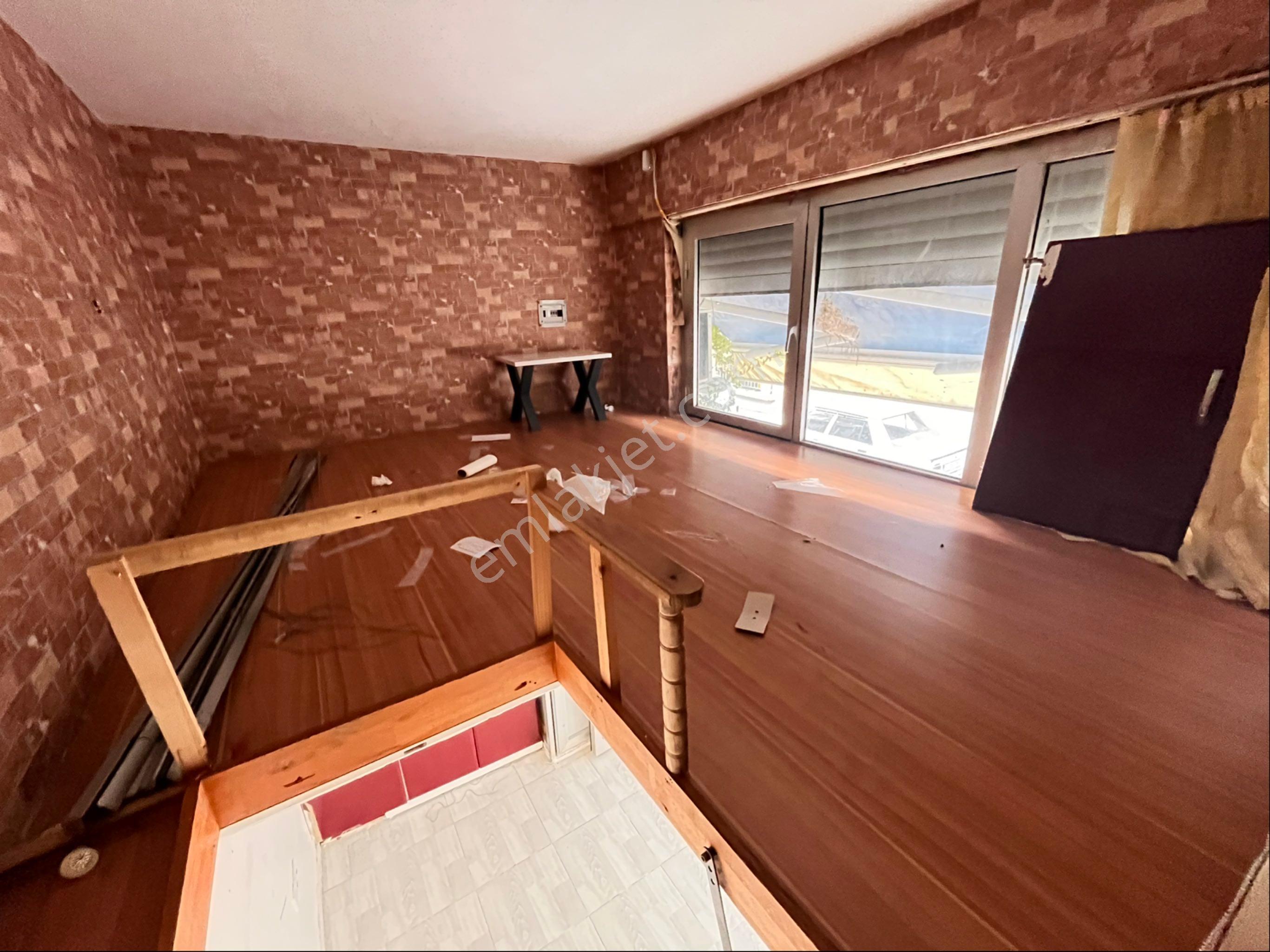 Hatay Askeri Hastane Karşısında 15m2 Batarkatlı İkamet Etmeye Uygun Dükkan - Görsel 15