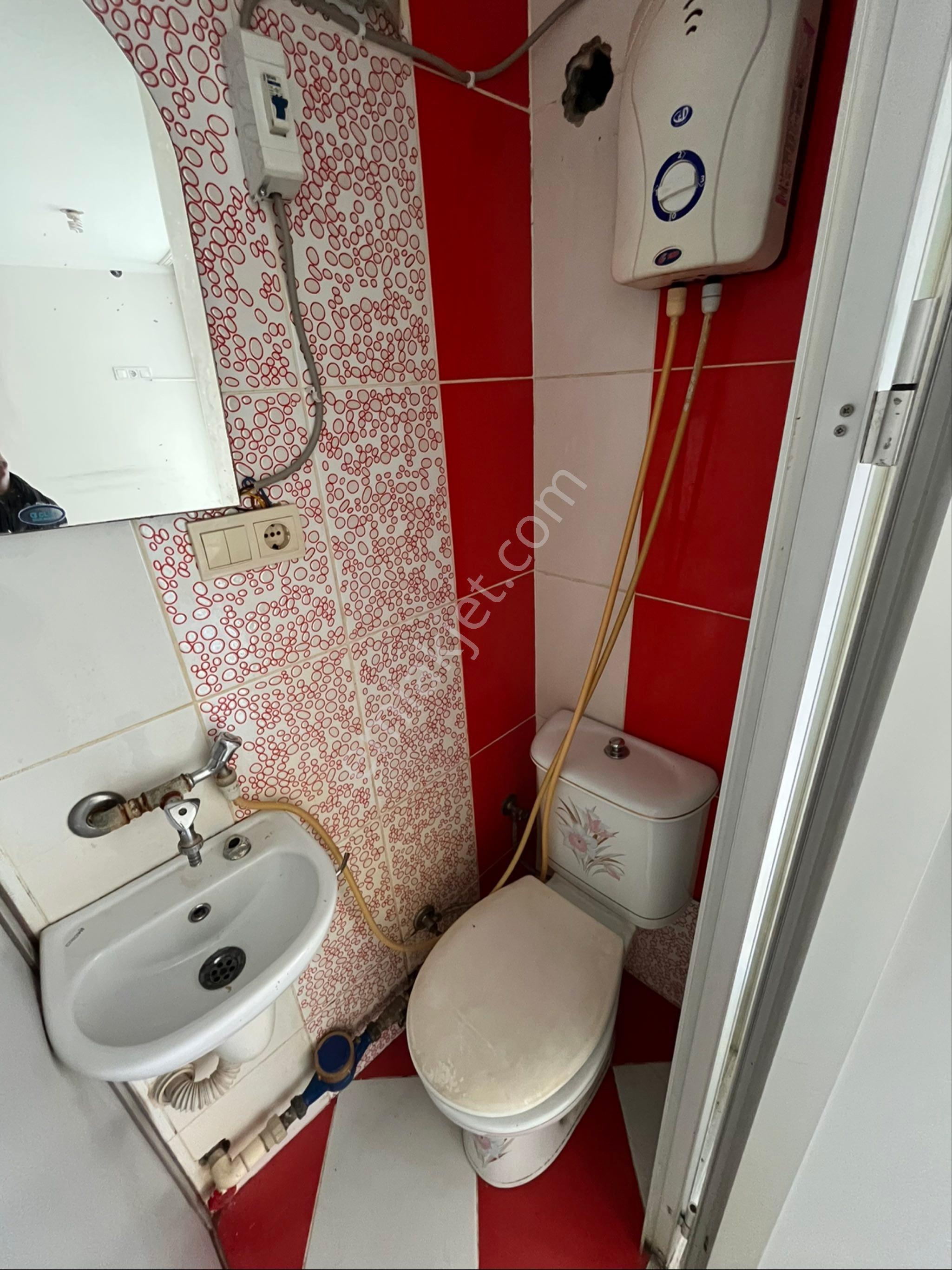 Hatay Askeri Hastane Karşısında 15m2 Batarkatlı İkamet Etmeye Uygun Dükkan - Görsel 17