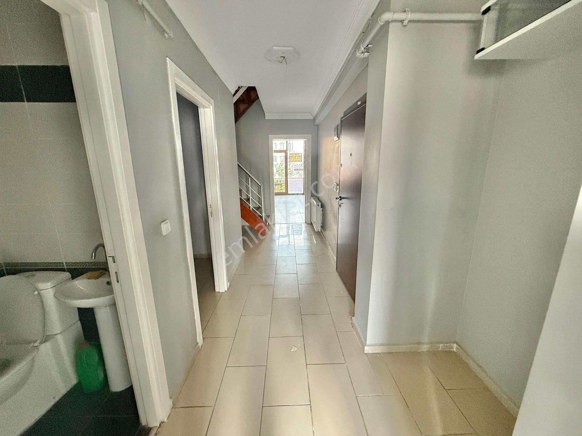 Yalova'nın Merkez'inde Muhteşem Konumda 3+1 Dubleks Daire - Görsel 2
