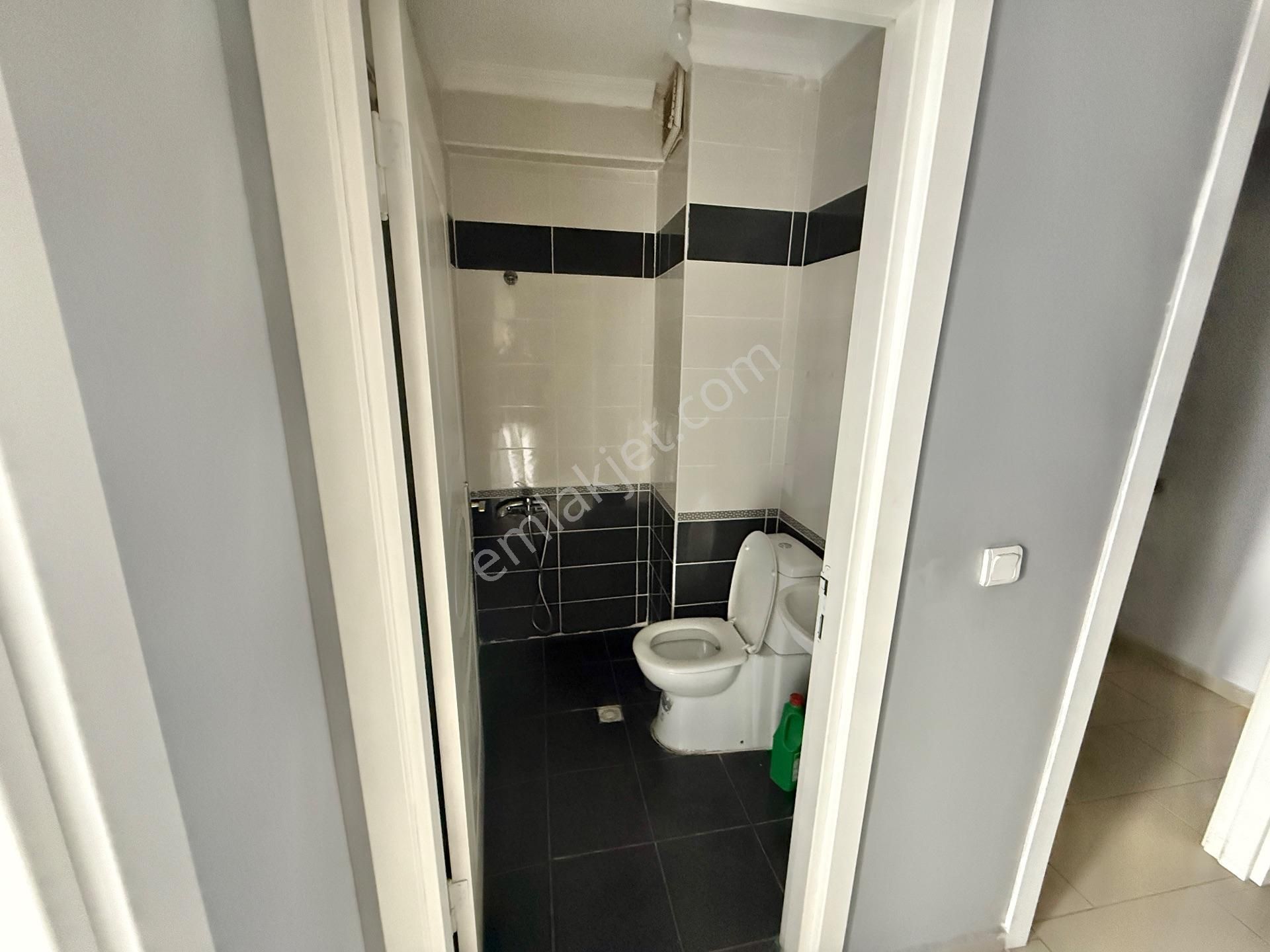 Yalova'nın Merkez'inde Muhteşem Konumda 3+1 Dubleks Daire - Görsel 4