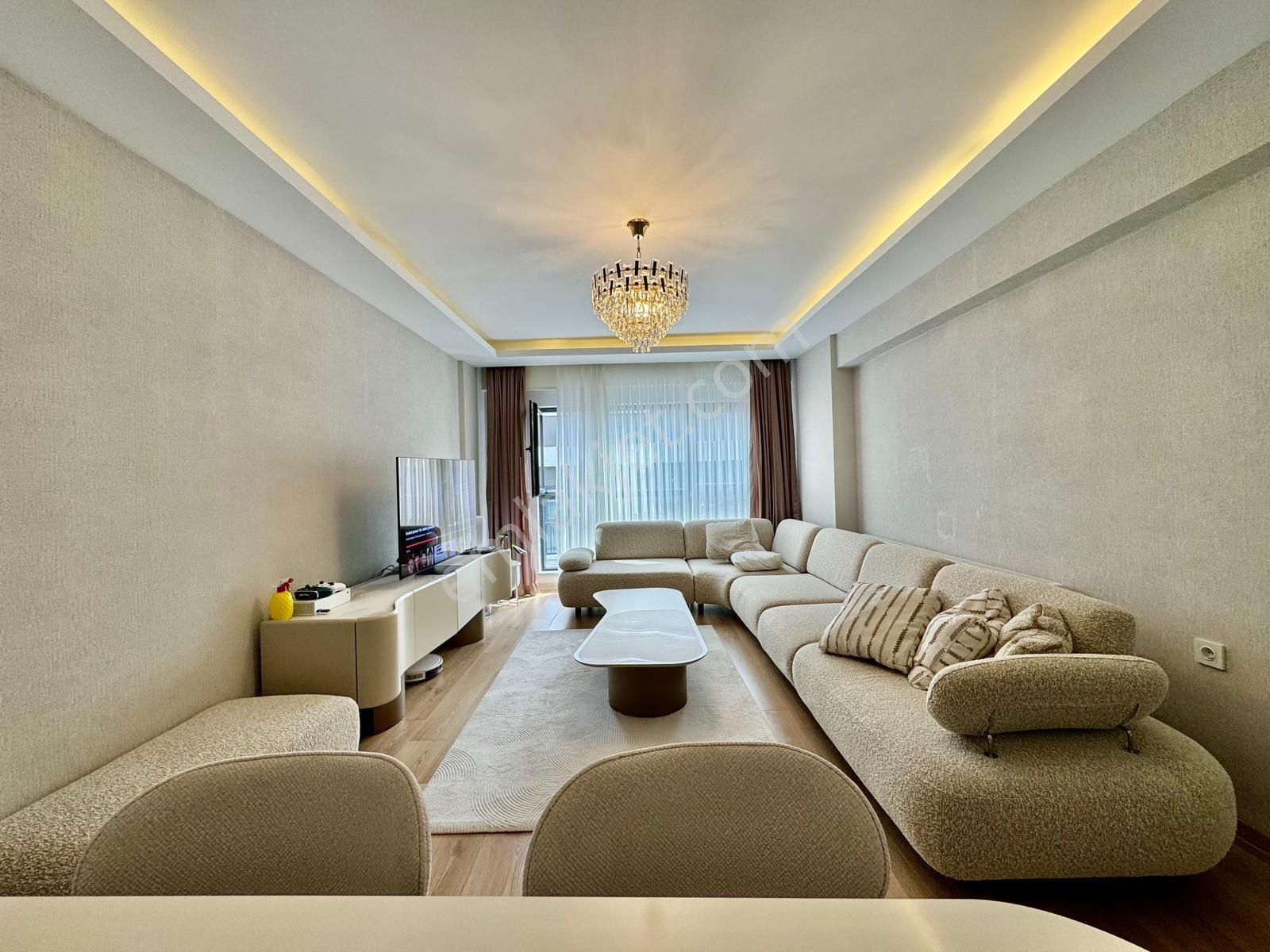 Ufuk Kılıç Emlak'tan 1yıllık Binada 2+1 Asansörlü 2+1 Daire