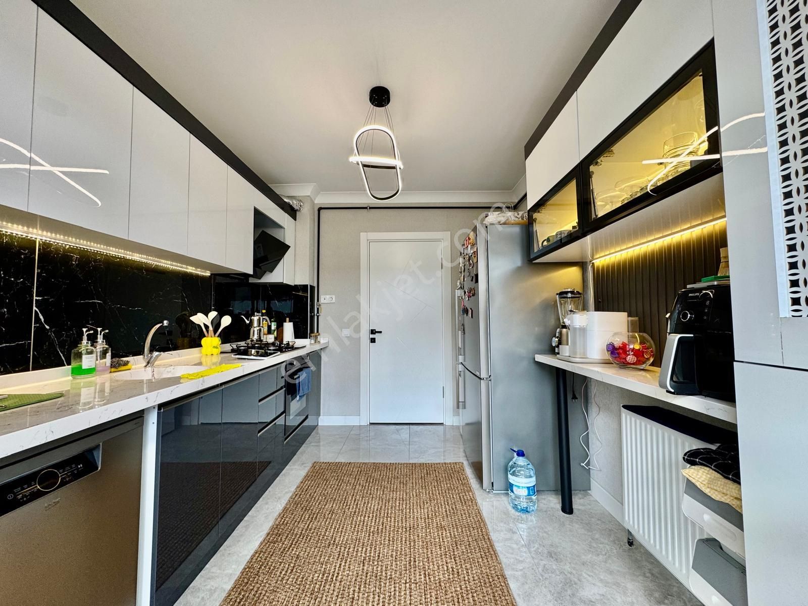 Ufuk Kılıç Emlak'tan 1yıllık Binada 2+1 Asansörlü 2+1 Daire - Görsel 9