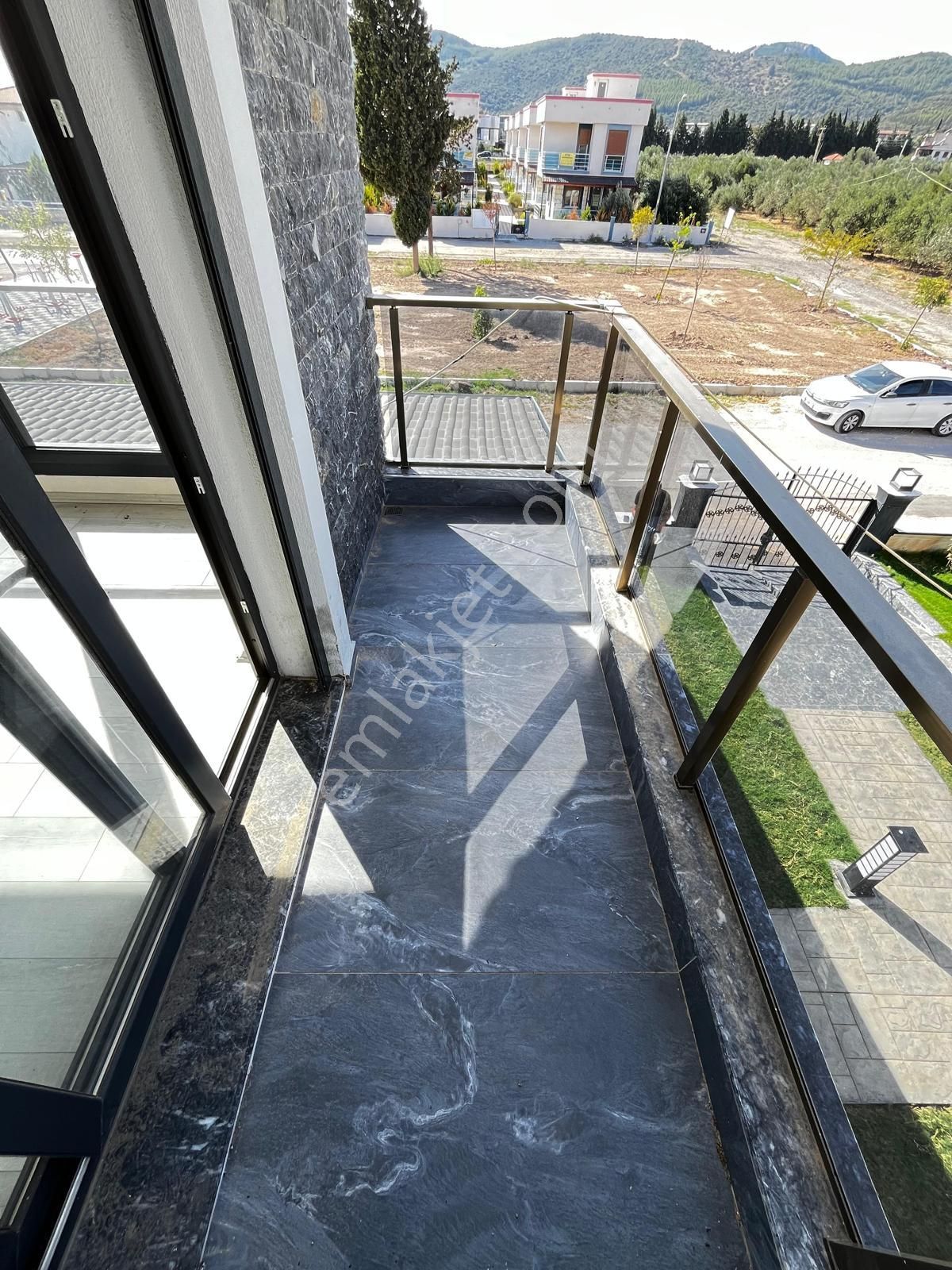 Seferihisar Doğanbeyde Satılık Sıfır Havuzlu Müstakil 3+1 Villa - Görsel 23