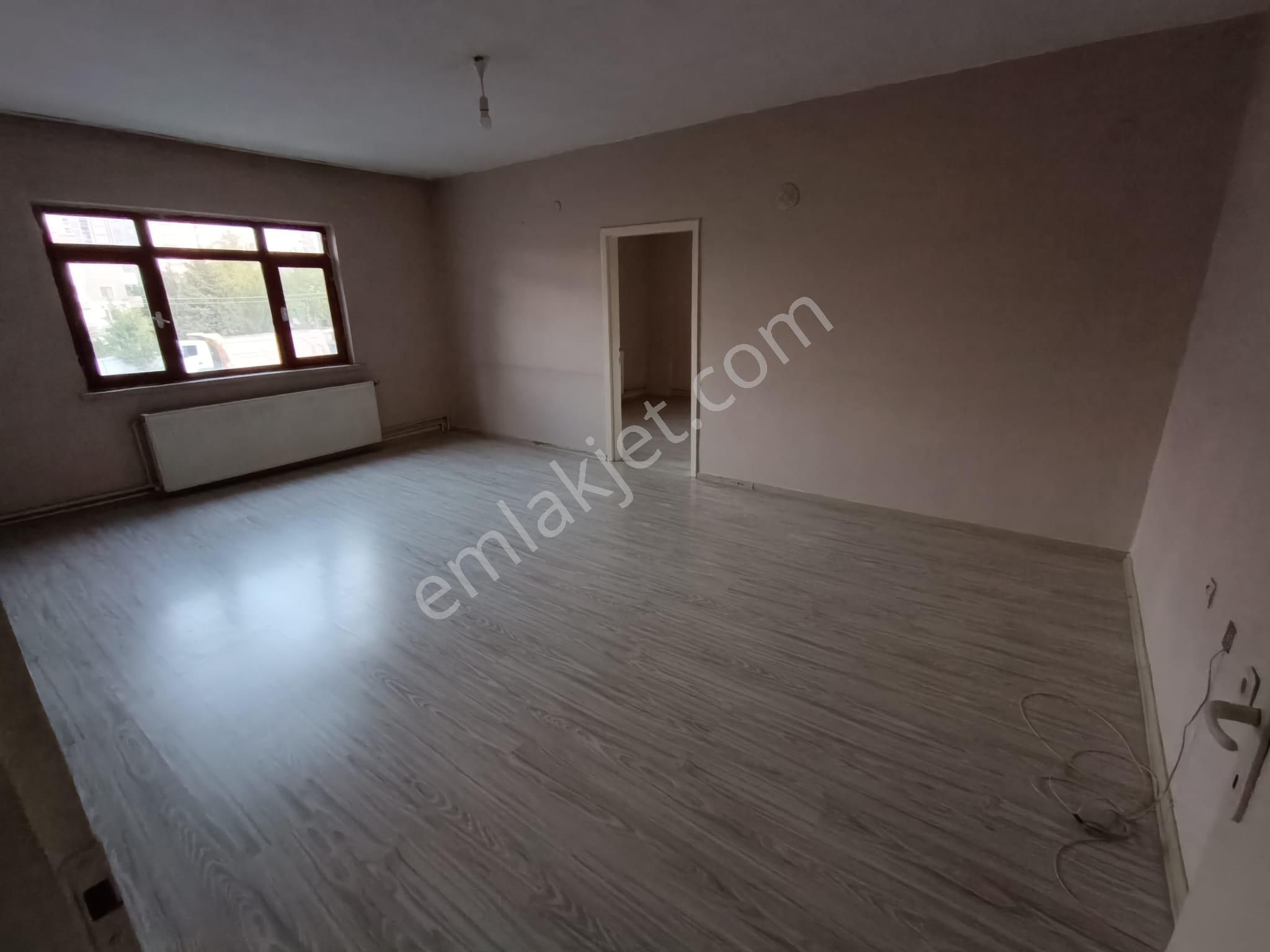 Sincan Selçukluda 3+1 Ara Kat Ön Cephe Kiralık Daire - Görsel 23