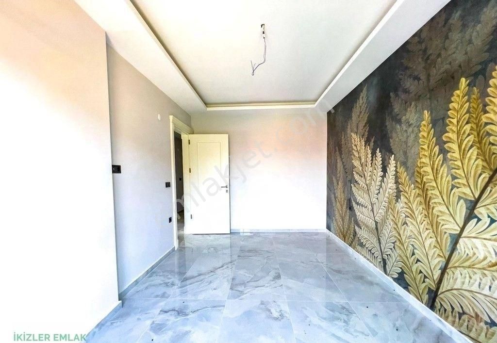 Ürkmez Deniz Tarafında Satılık 3+1 Geniş Ferah Kullanışlı Lüks Yazlık - Görsel 15