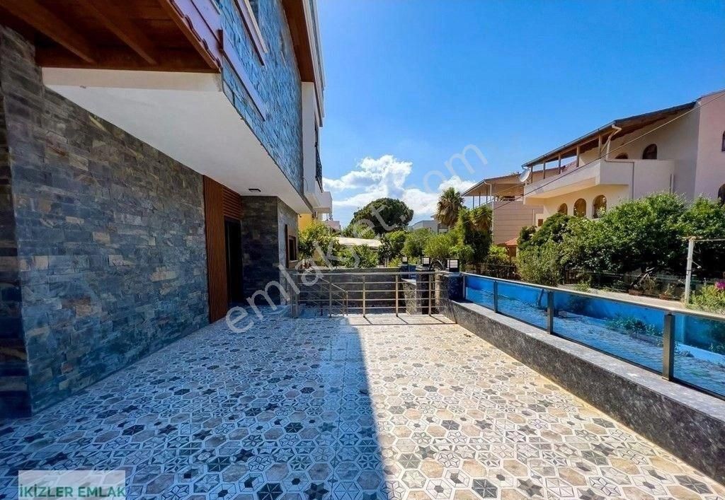 Ürkmez Deniz Tarafında Satılık 3+1 Geniş Ferah Kullanışlı Lüks Yazlık - Görsel 6