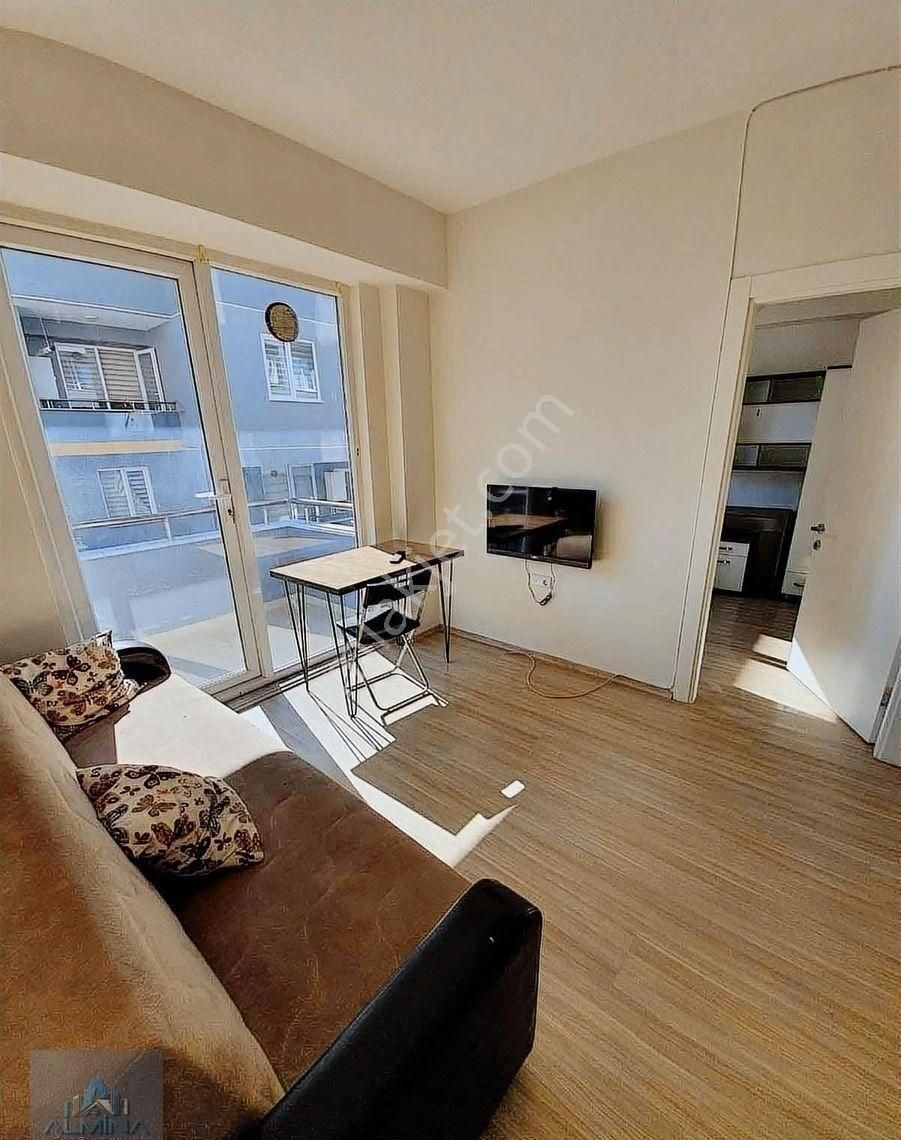 Almına Dan Selfie Sitesi Satılık 2+1 Tamamı Kredili - Görsel 6