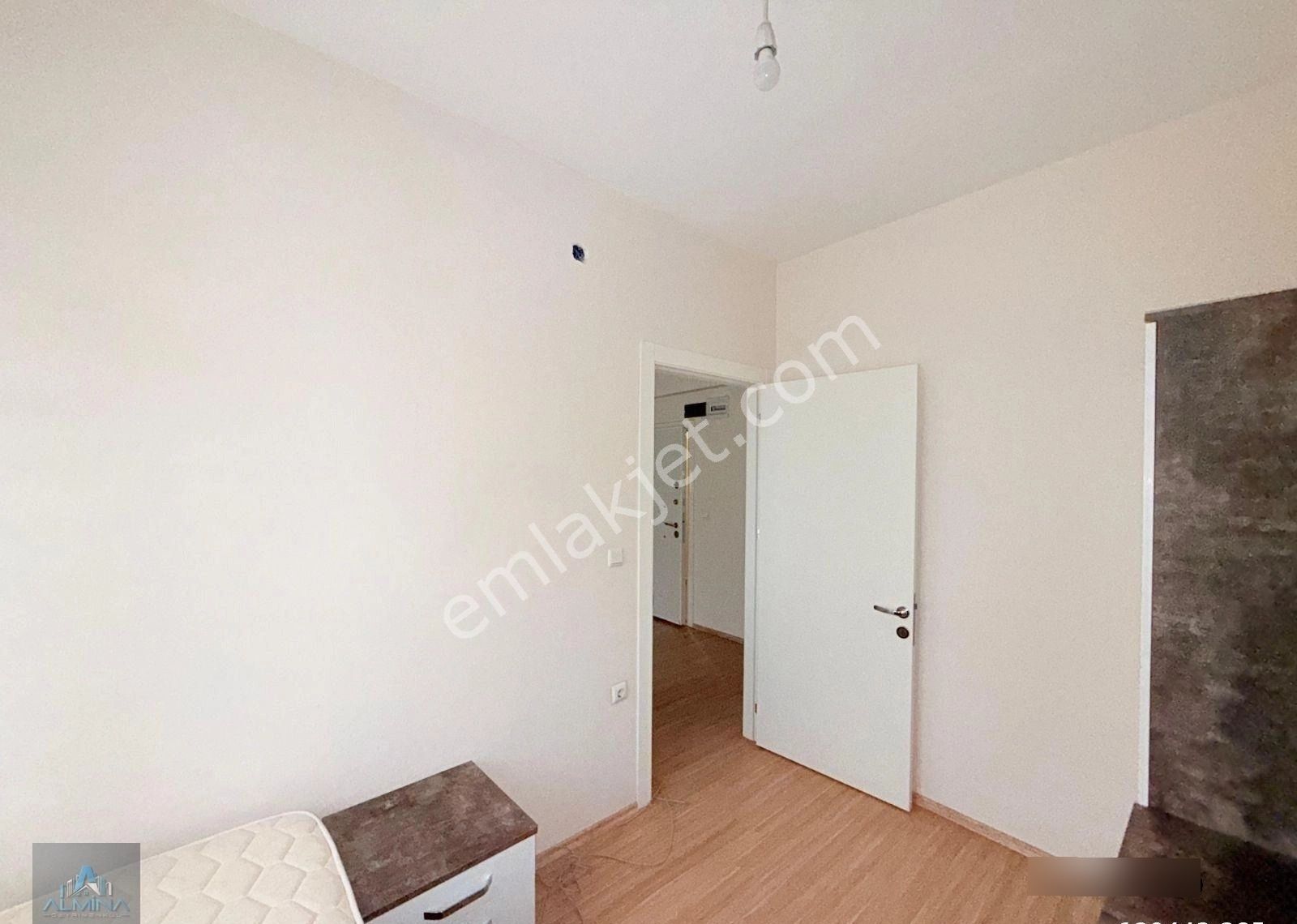 Almına Dan Selfie Sitesi Satılık 2+1 Tamamı Kredili - Görsel 19