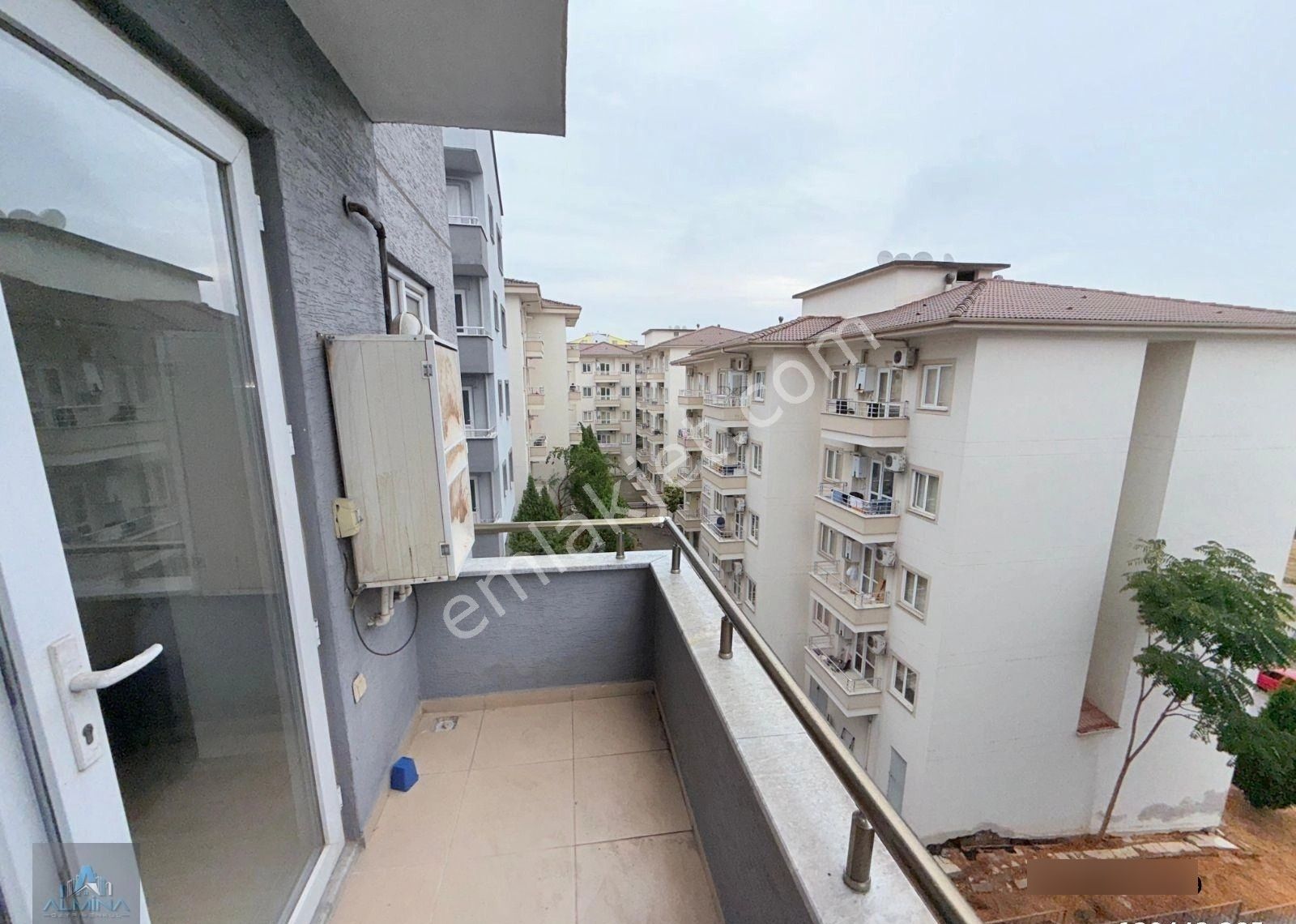 Almına Dan Selfie Sitesi Satılık 2+1 Tamamı Kredili - Görsel 4