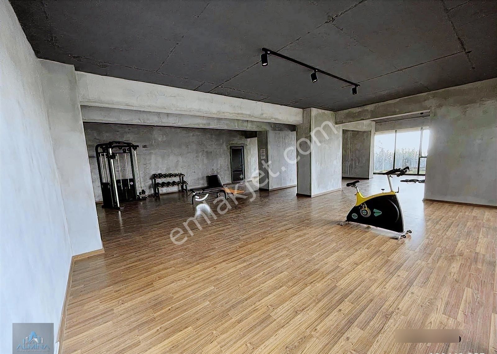 Görükle Merkez'de Havuzlu Konsept Sitede Satılık Arakat Daire - Görsel 13