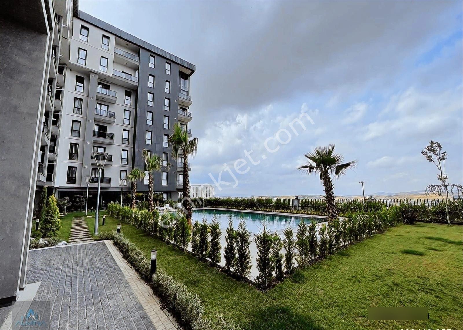 Görükle Merkez'de Havuzlu Konsept Sitede Satılık Arakat Daire - Görsel 6