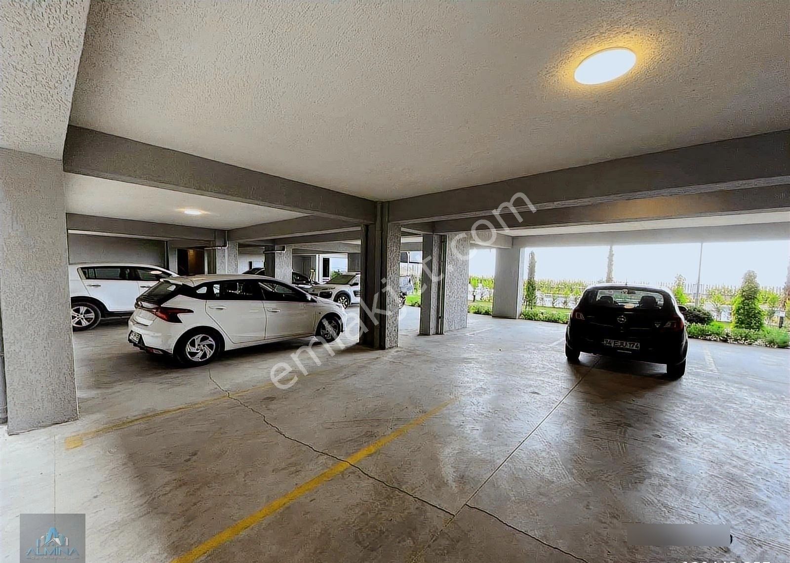 Görükle Merkez'de Havuzlu Konsept Sitede Satılık Arakat Daire - Görsel 15