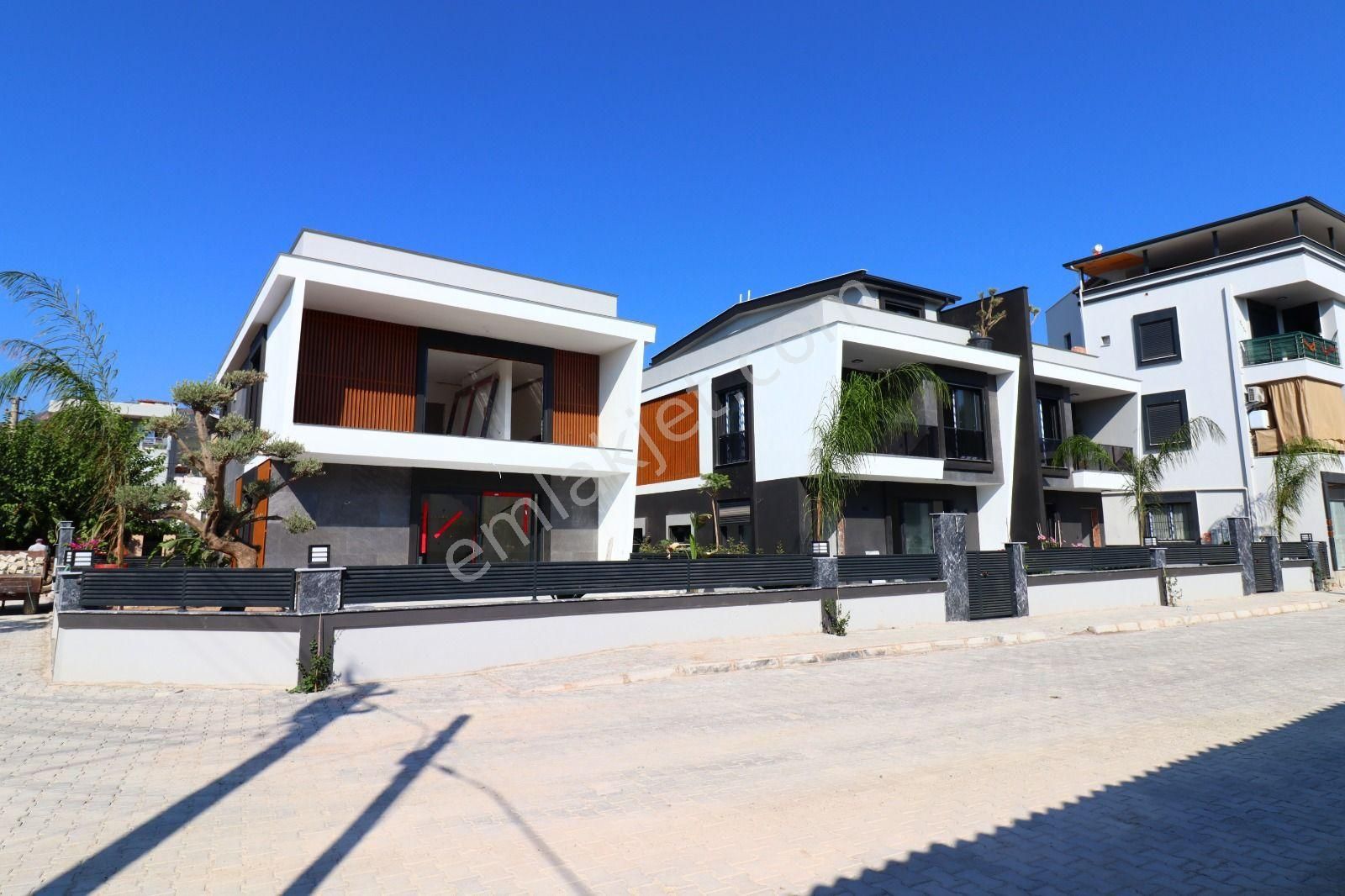 Seferihisar Ürkmez De Satılık Sıfır 3+1 Müatakil Lüks Villa - Görsel 2