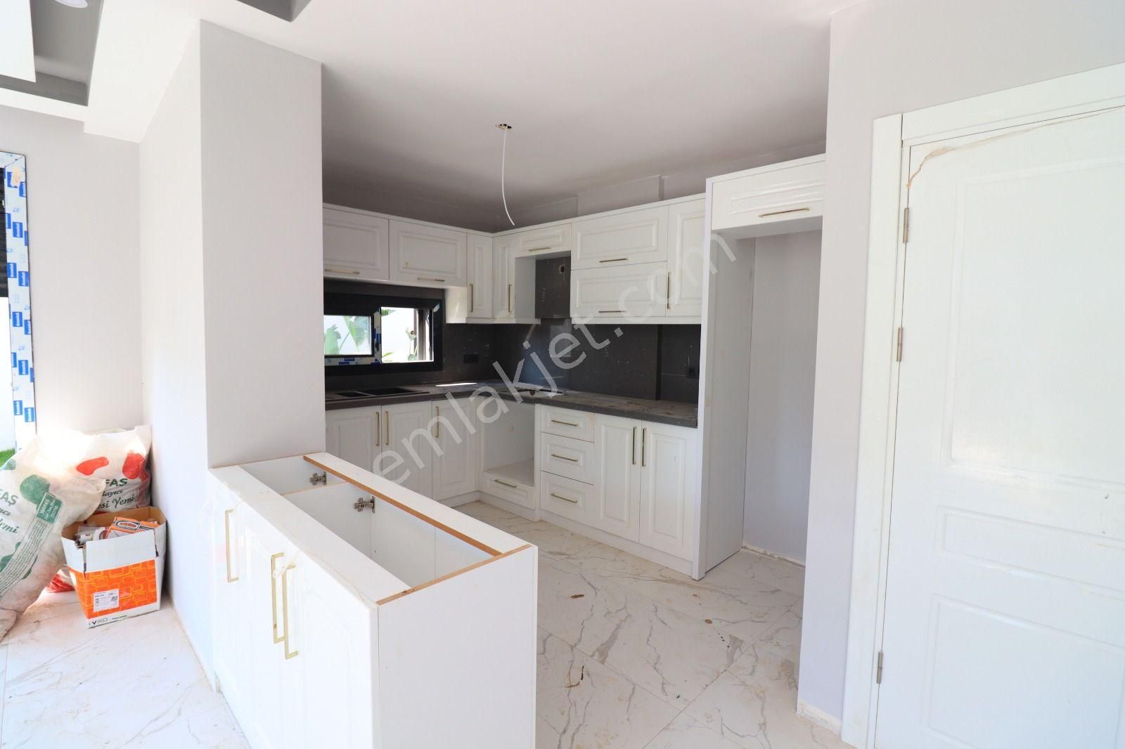 Seferihisar Ürkmez De Satılık Sıfır 3+1 Müatakil Lüks Villa - Görsel 16