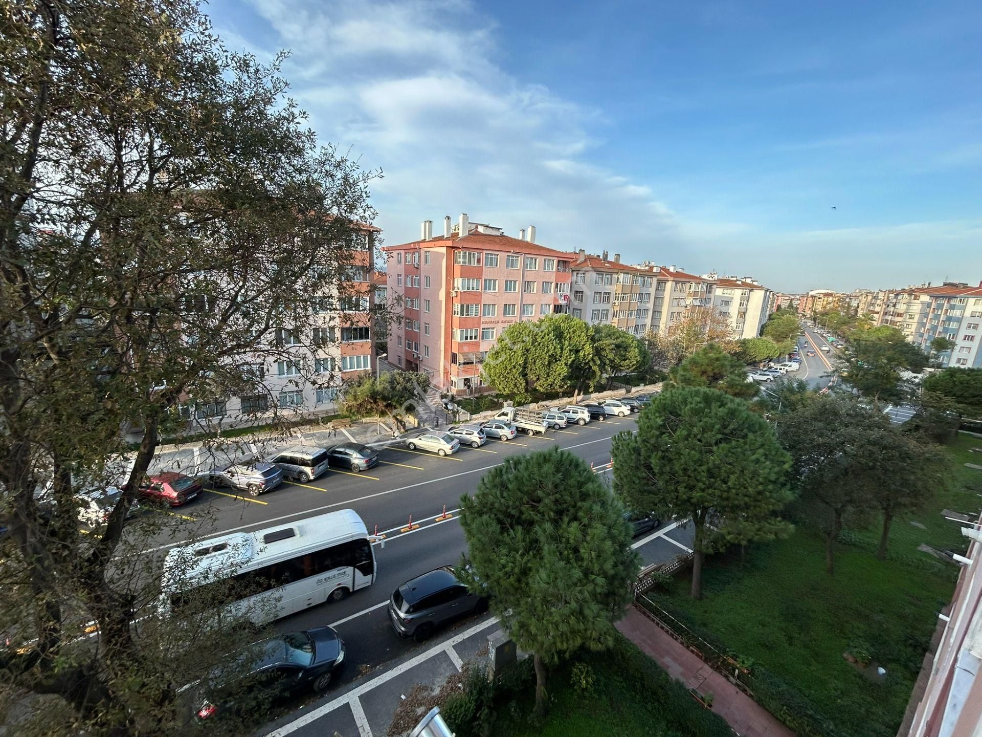 Cihan Emlak - Kiralık - Mehmetçik Caddesi Üzerinde 90m2 Geniş Ara Kat Asansörlü 2+1 Daire - Görsel 29