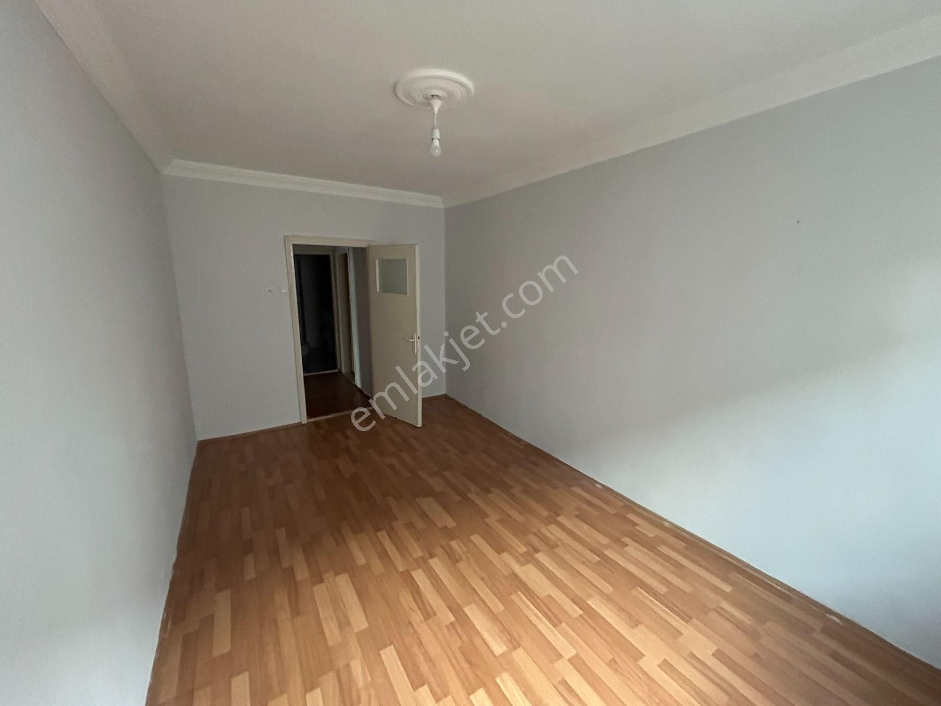 Cihan Emlak - Kiralık - Mehmetçik Caddesi Üzerinde 90m2 Geniş Ara Kat Asansörlü 2+1 Daire - Görsel 21