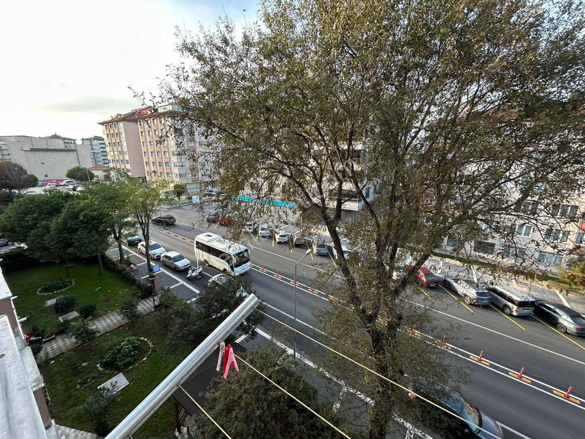 Cihan Emlak - Kiralık - Mehmetçik Caddesi Üzerinde 90m2 Geniş Ara Kat Asansörlü 2+1 Daire - Görsel 25