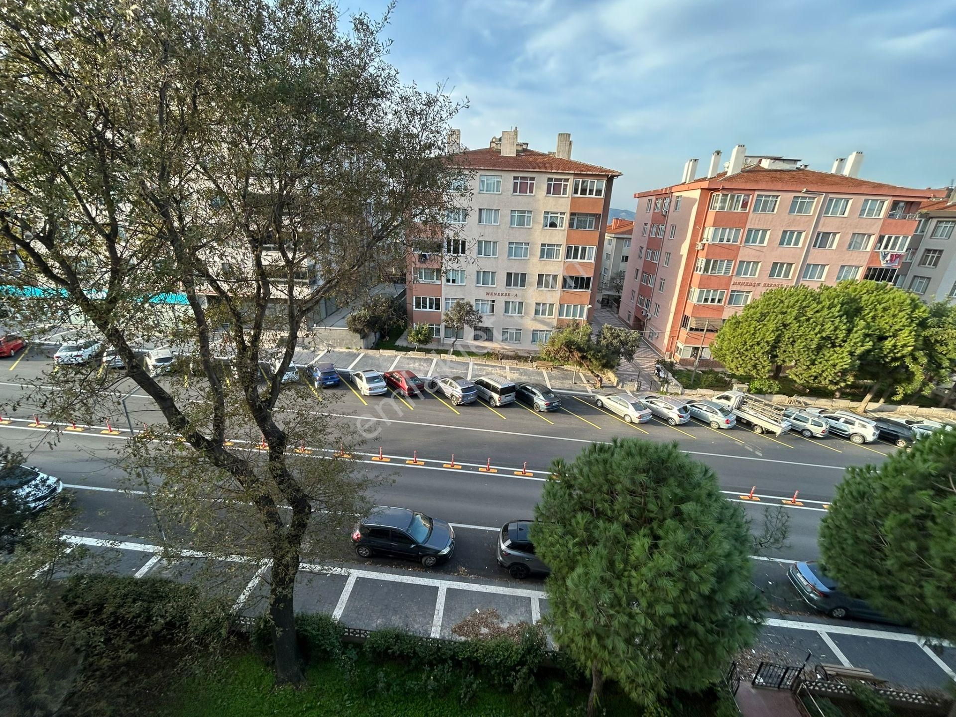 Cihan Emlak - Kiralık - Mehmetçik Caddesi Üzerinde 90m2 Geniş Ara Kat Asansörlü 2+1 Daire - Görsel 10