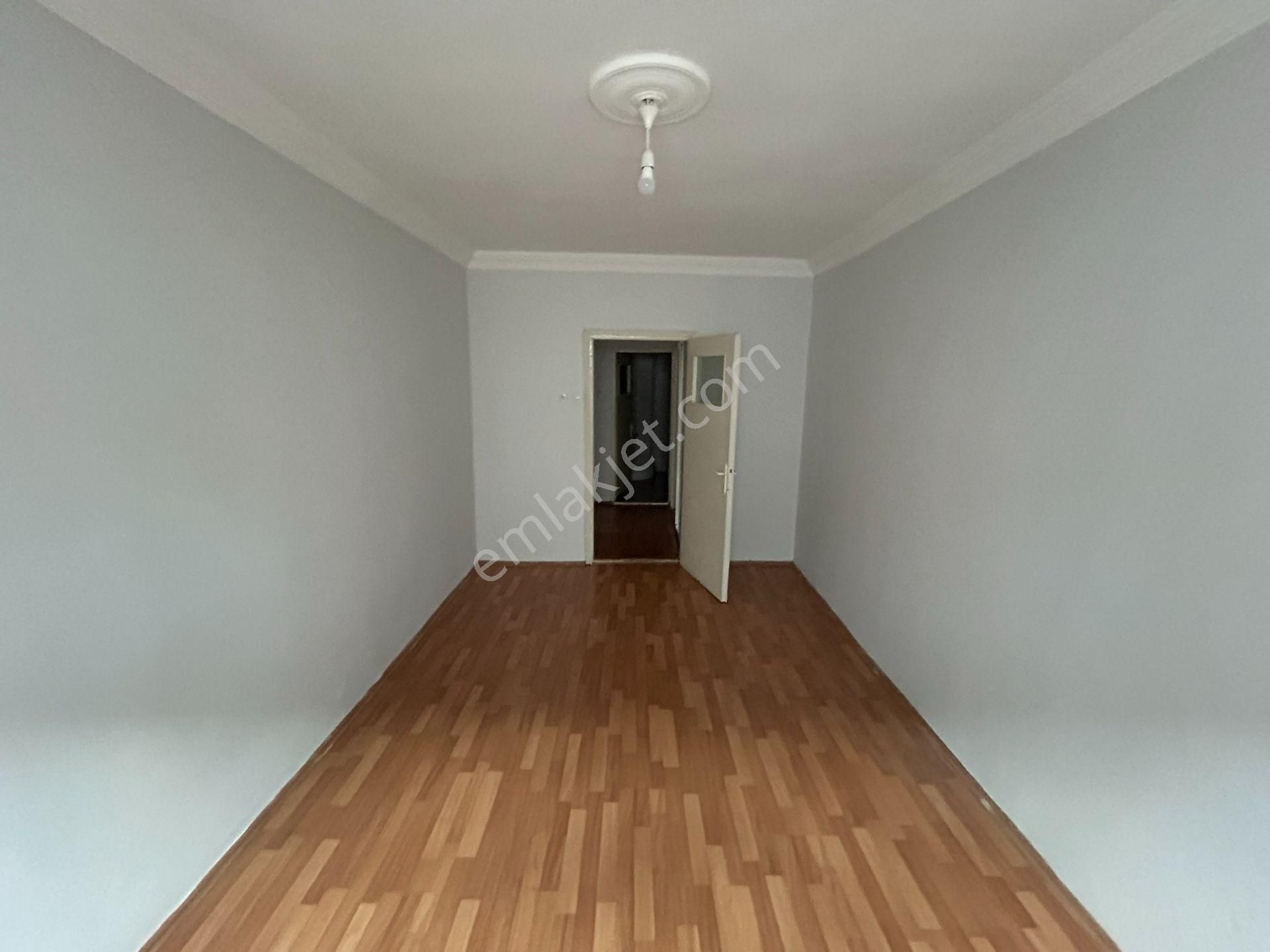 Cihan Emlak - Kiralık - Mehmetçik Caddesi Üzerinde 90m2 Geniş Ara Kat Asansörlü 2+1 Daire - Görsel 19