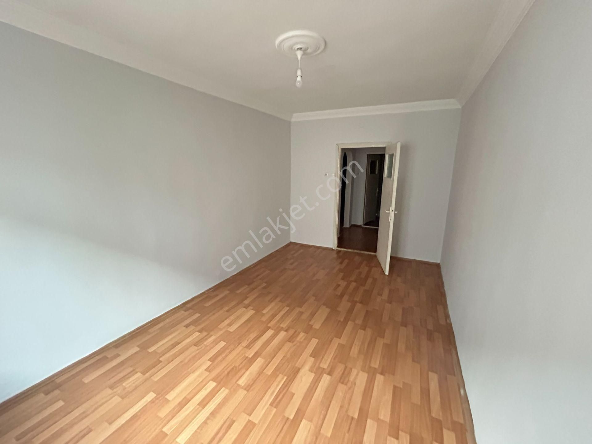 Cihan Emlak - Kiralık - Mehmetçik Caddesi Üzerinde 90m2 Geniş Ara Kat Asansörlü 2+1 Daire - Görsel 20