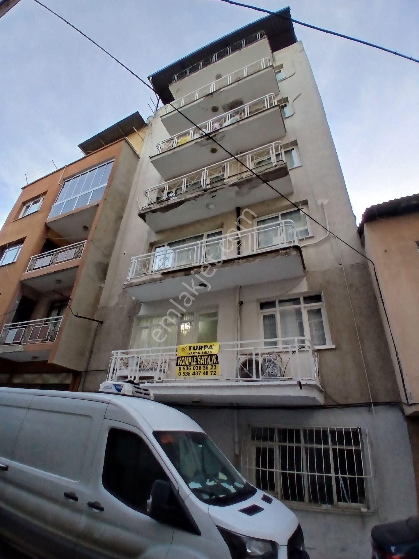 Komple Satılık 6 Kat 130 M2 Tüm Daireler 3+1 Bozyaka Zincirlikuyu - Görsel 16