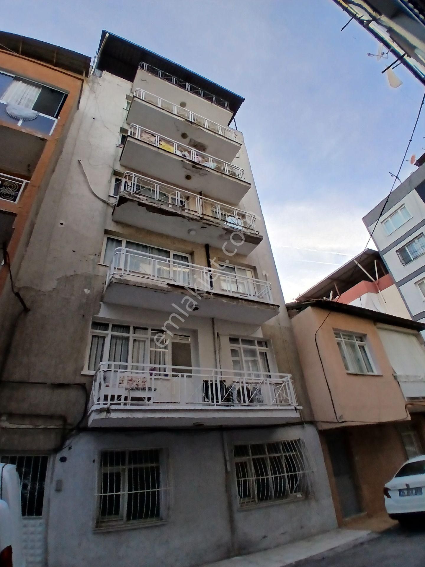 Komple Satılık 6 Kat 130 M2 Tüm Daireler 3+1 Bozyaka Zincirlikuyu - Görsel 8