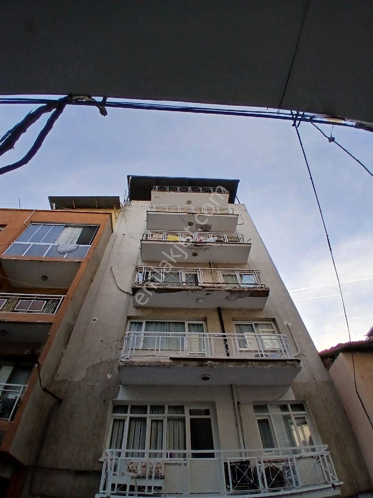 Komple Satılık 6 Kat 130 M2 Tüm Daireler 3+1 Bozyaka Zincirlikuyu - Görsel 13