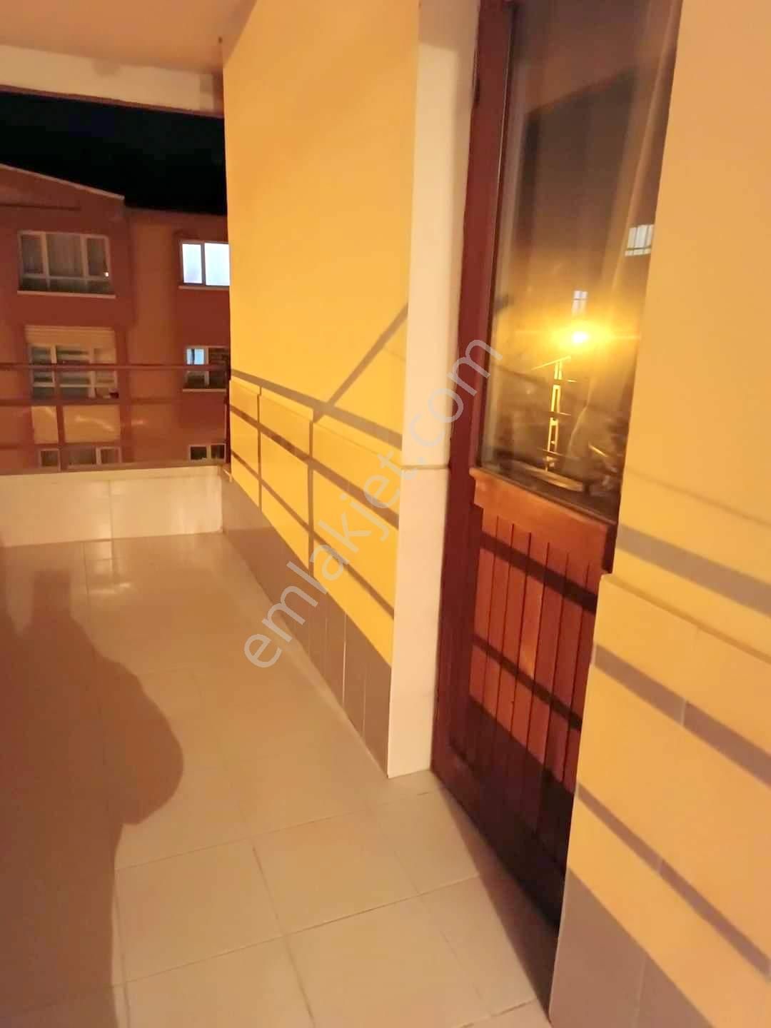 Hüseyingazi Göbeğe Yakın, 3+1, 3. Kat Daire! - Görsel 24