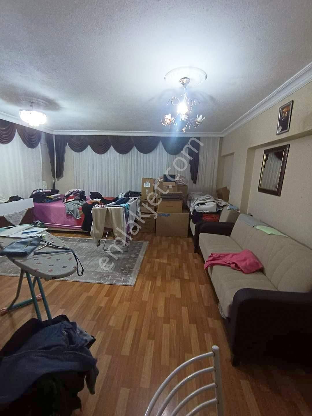 Hüseyingazi Göbeğe Yakın, 3+1, 3. Kat Daire! - Görsel 2