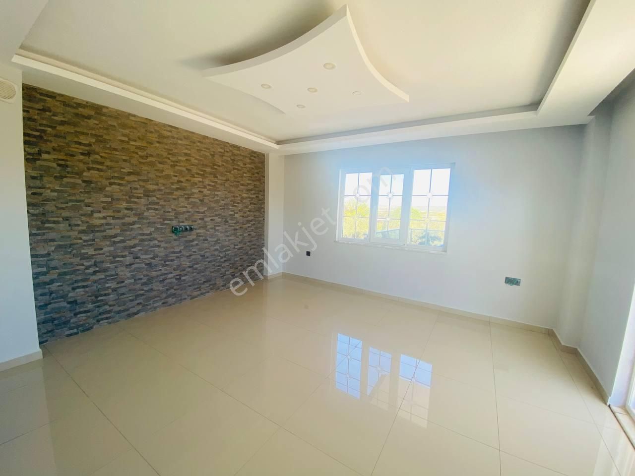 Didimde Satılık Denize Yakın Bölgede 5+1 Ayrı Mutfak Çok Geniş Bahçeli Villa - Görsel 32