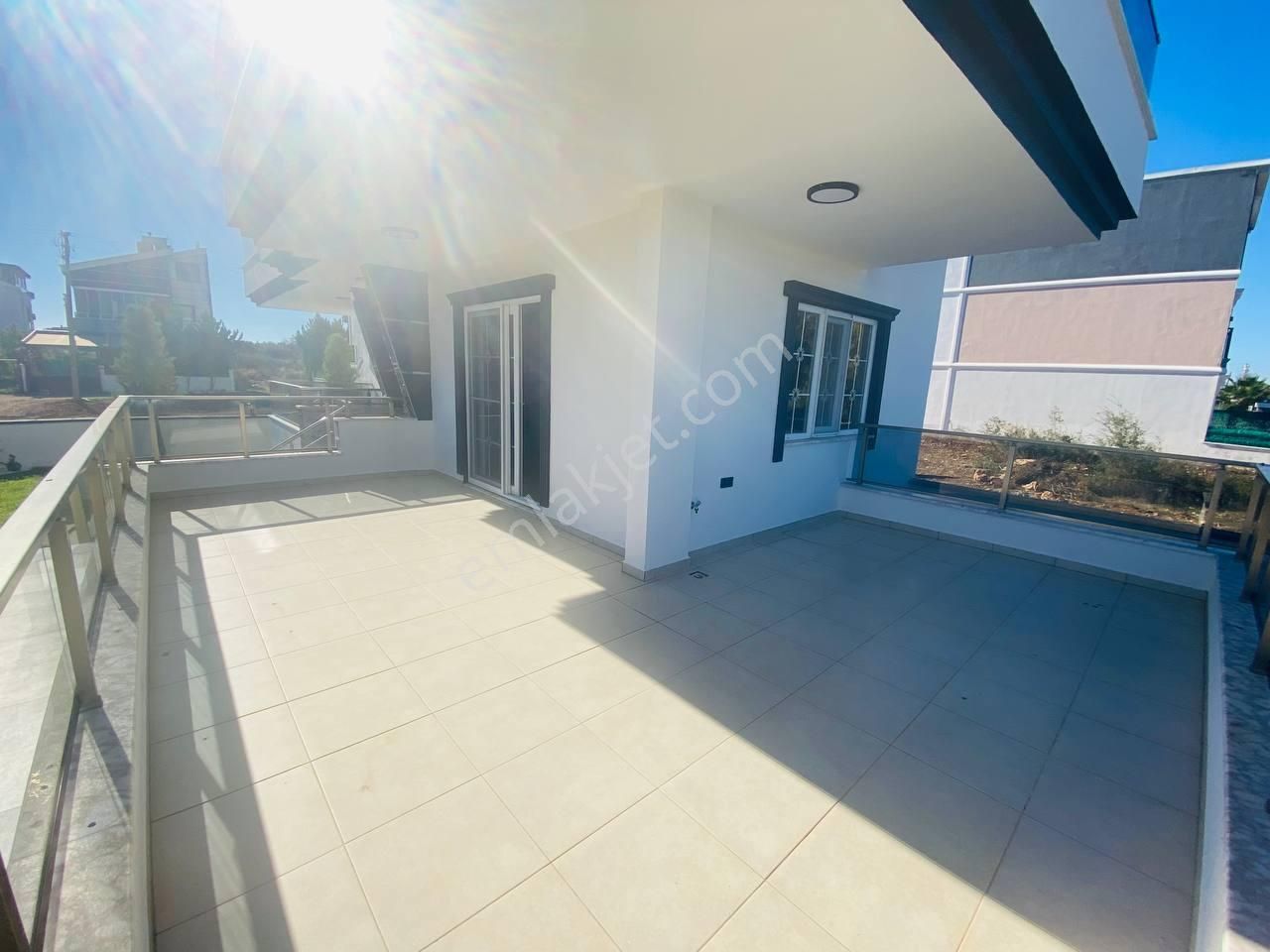 Didimde Satılık Denize Yakın Bölgede 5+1 Ayrı Mutfak Çok Geniş Bahçeli Villa - Görsel 4