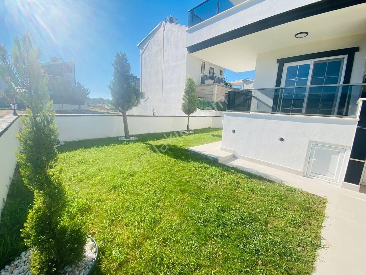 Didimde Satılık Denize Yakın Bölgede 5+1 Ayrı Mutfak Çok Geniş Bahçeli Villa - Görsel 14