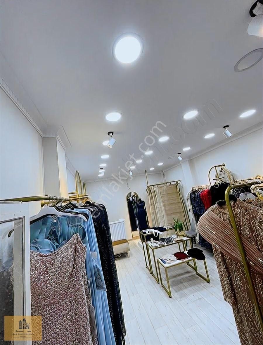 Nur Gayrimenkul'den Caddeye 50m Kiralık Dükkan - Görsel 5