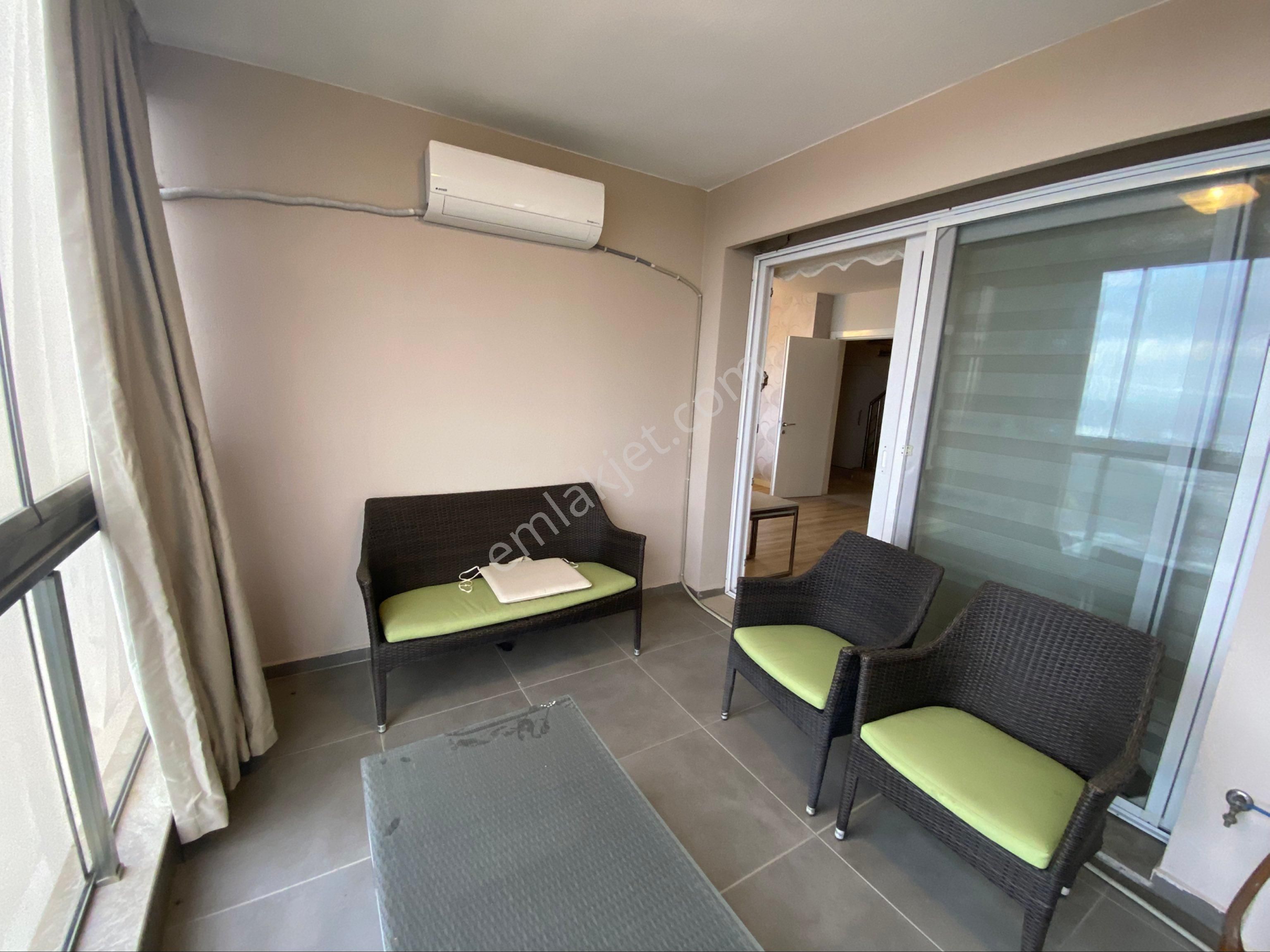 Kuşadası’da Rezidans İçinde Full Deniz Manzaralı Eşyalı Satılık Çatı Dubleks - Görsel 13