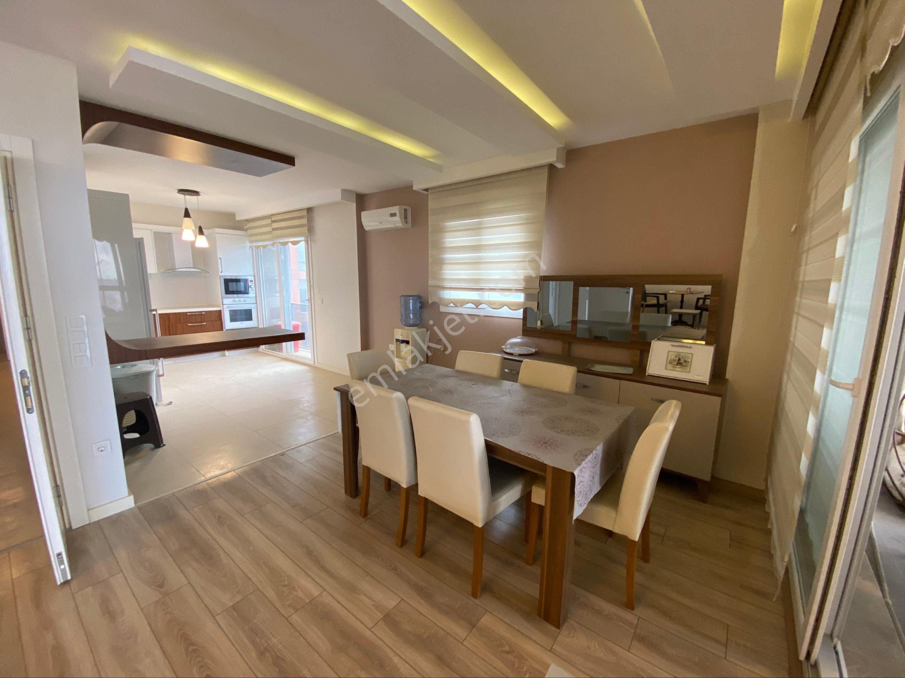 Kuşadası’da Rezidans İçinde Full Deniz Manzaralı Eşyalı Satılık Çatı Dubleks - Görsel 7