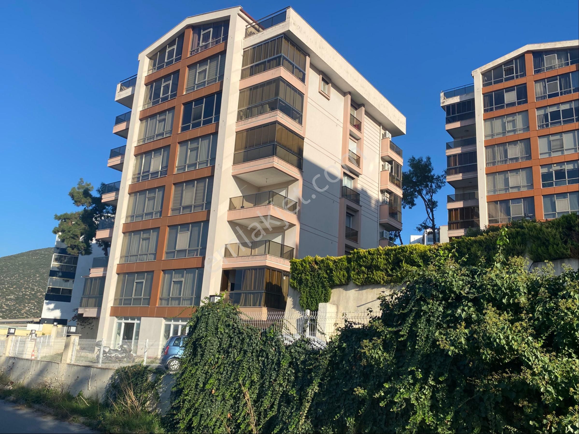 Kuşadası’da Rezidans İçinde Full Deniz Manzaralı Eşyalı Satılık Çatı Dubleks - Görsel 33