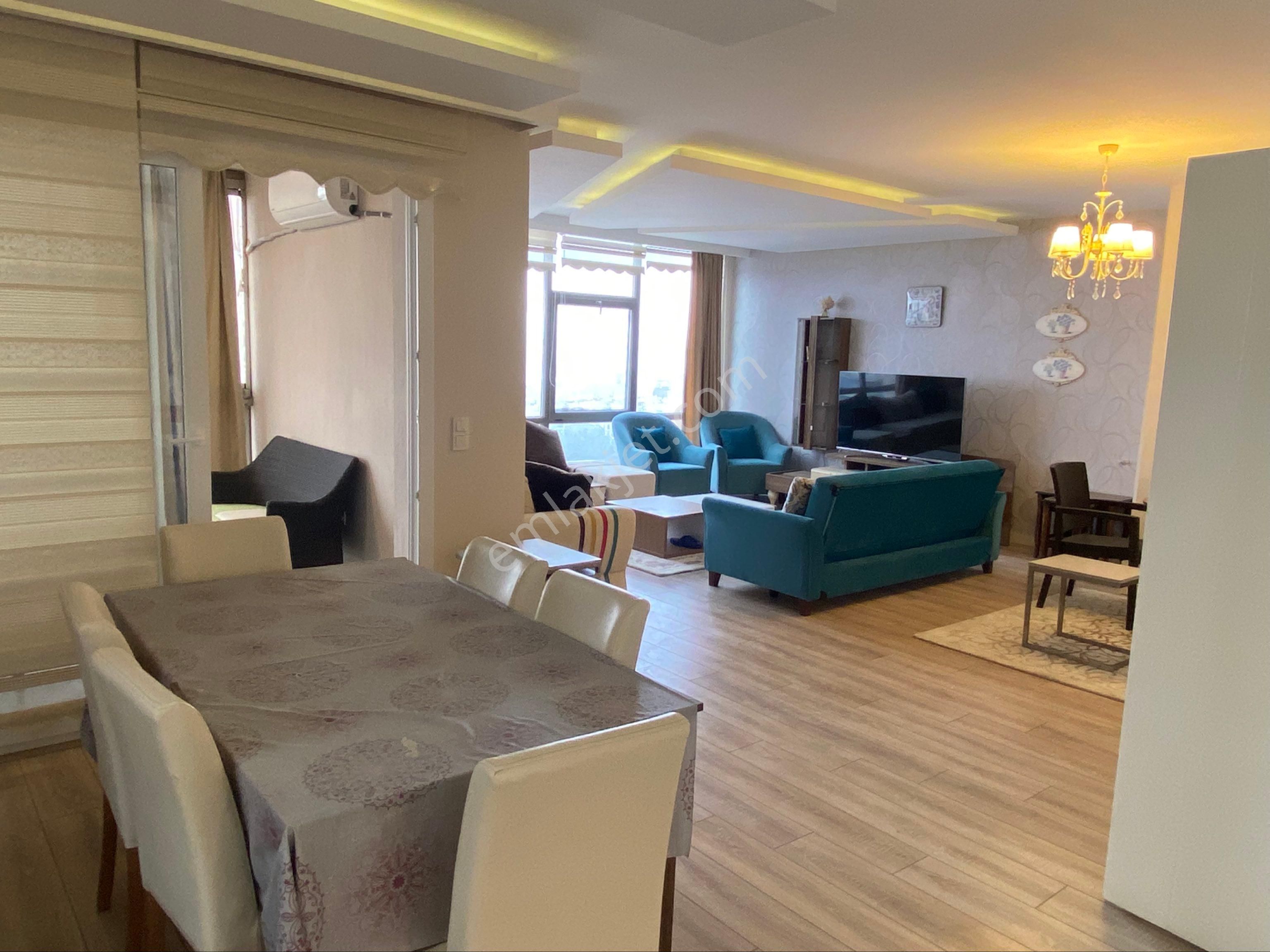 Kuşadası’da Rezidans İçinde Full Deniz Manzaralı Eşyalı Satılık Çatı Dubleks - Görsel 11