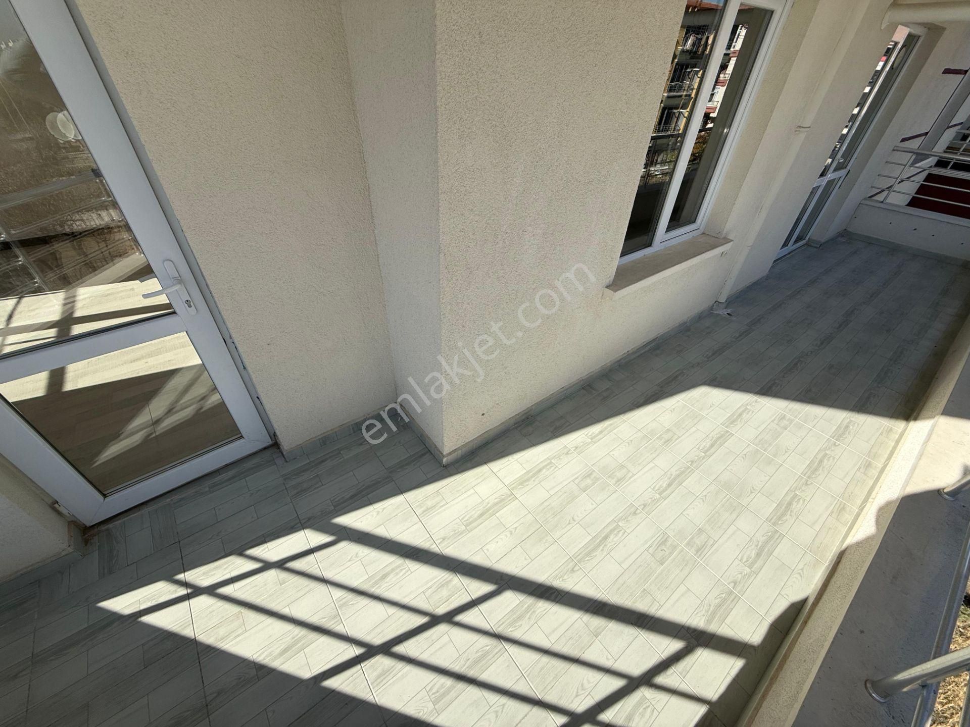 Keçiörende 3+1 Takasa Uygun Masrafsız İskanlı Satılık Daire - Görsel 7