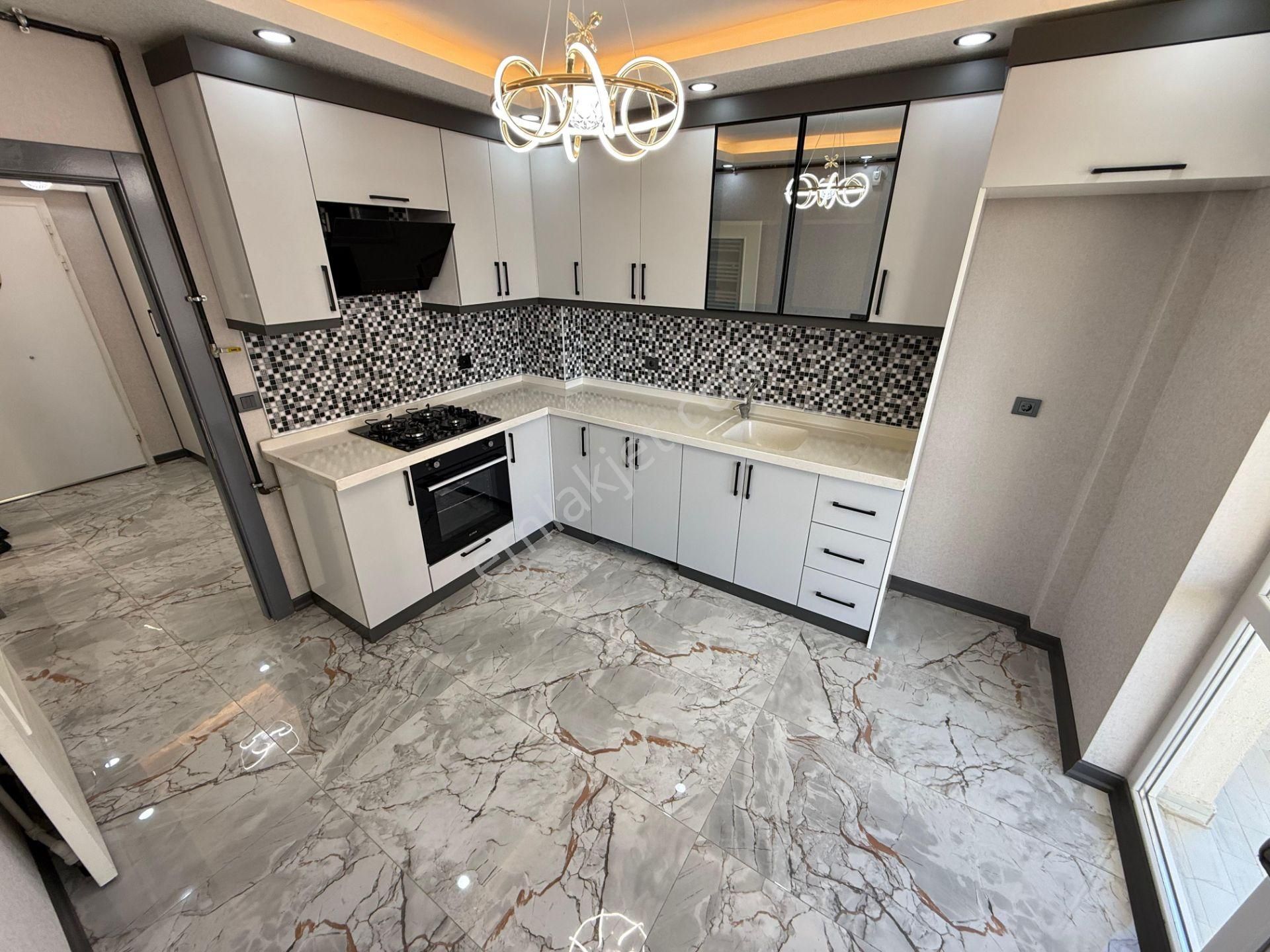 Keçiörende 3+1 Takasa Uygun Masrafsız İskanlı Satılık Daire - Görsel 5