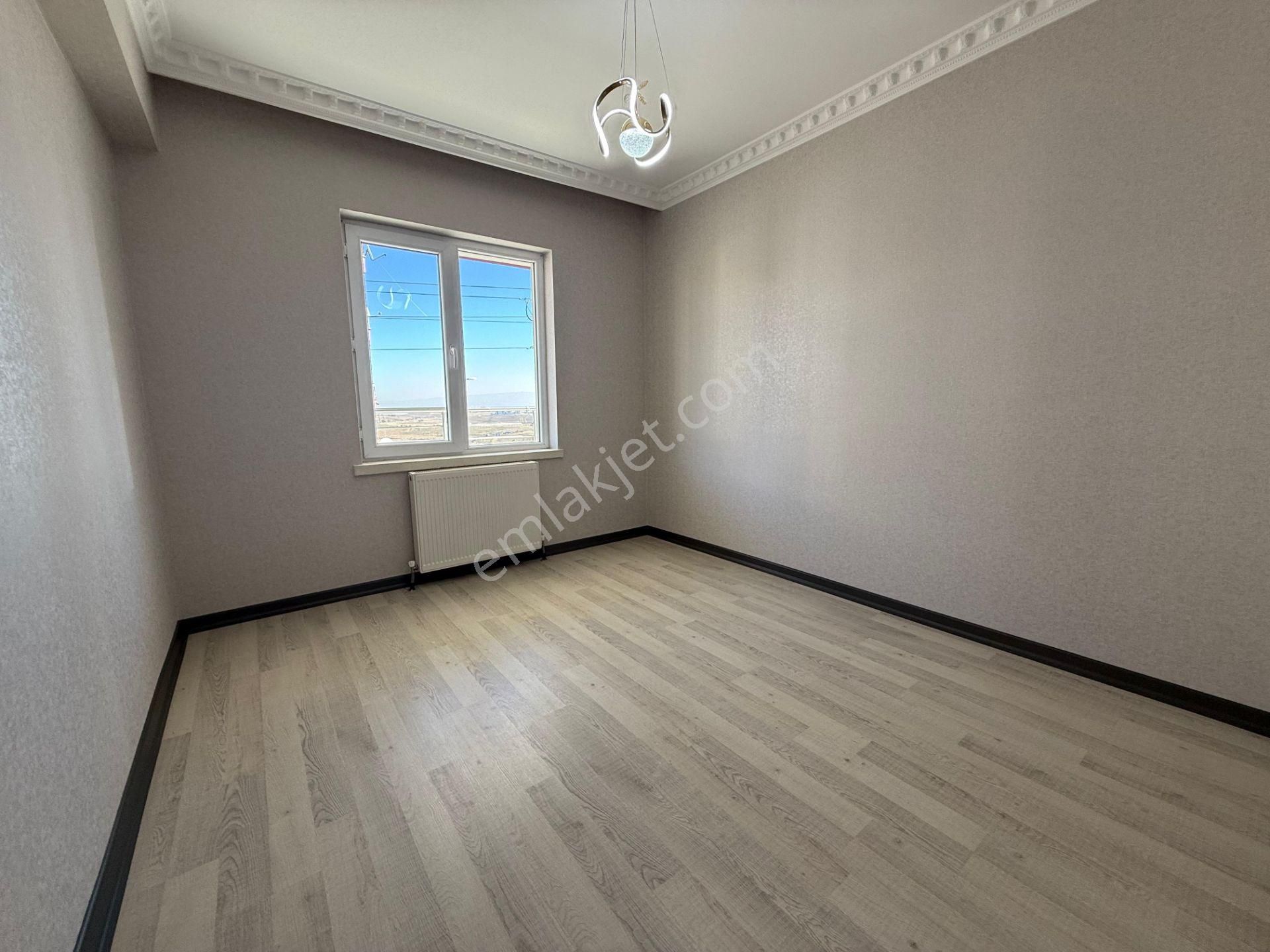 Keçiörende 3+1 Takasa Uygun Masrafsız İskanlı Satılık Daire - Görsel 6