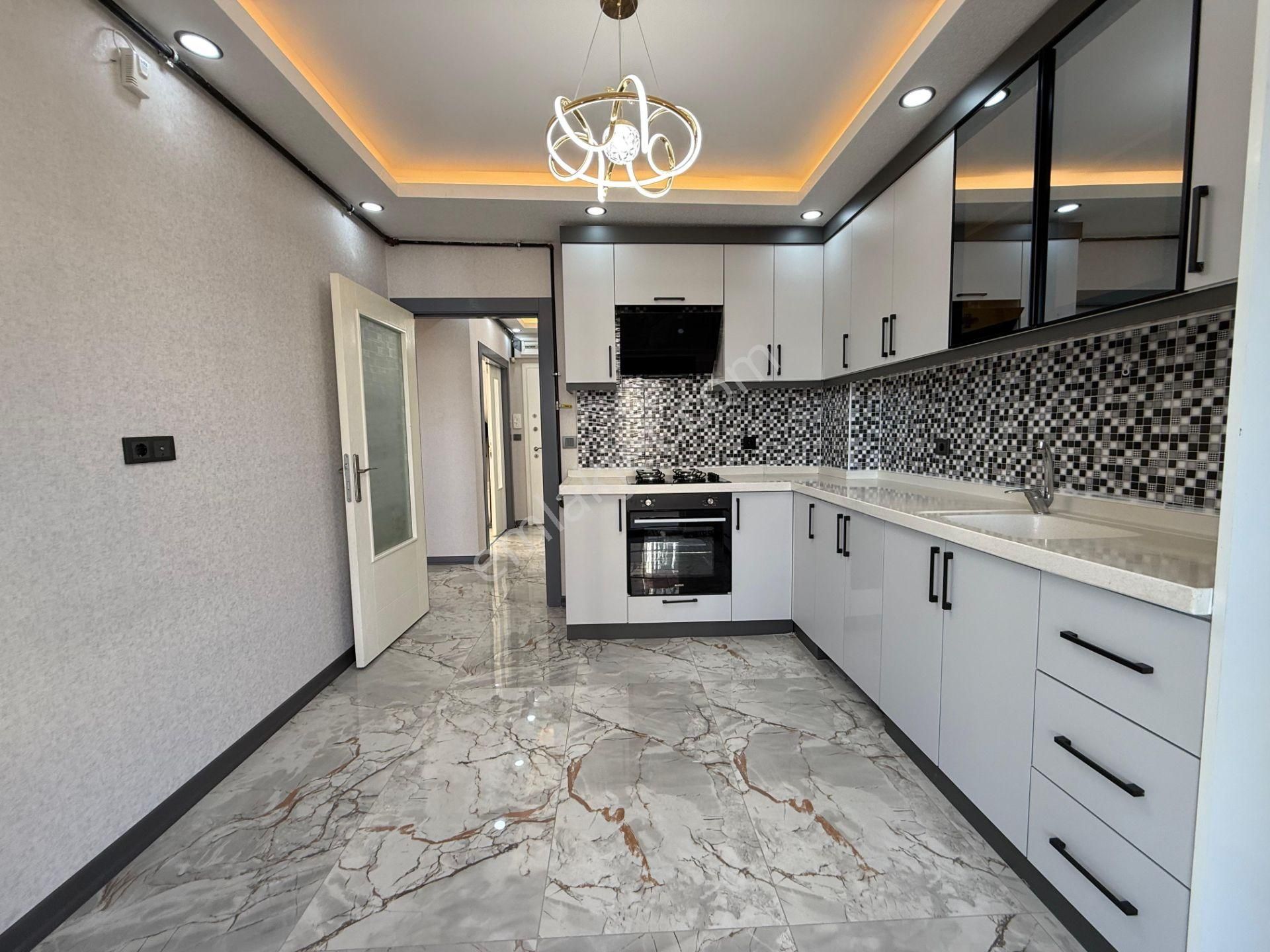 Keçiörende 3+1 Takasa Uygun Masrafsız İskanlı Satılık Daire - Görsel 2