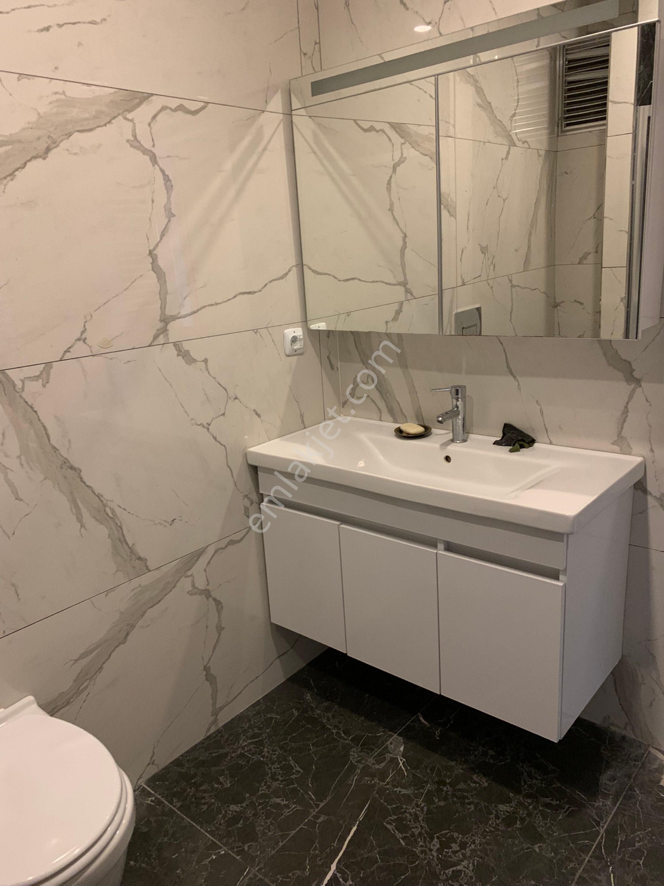 Kozyatağı’nda Net 100 M2 Sahibinden 3+1 Kiralık Daire - Görsel 25