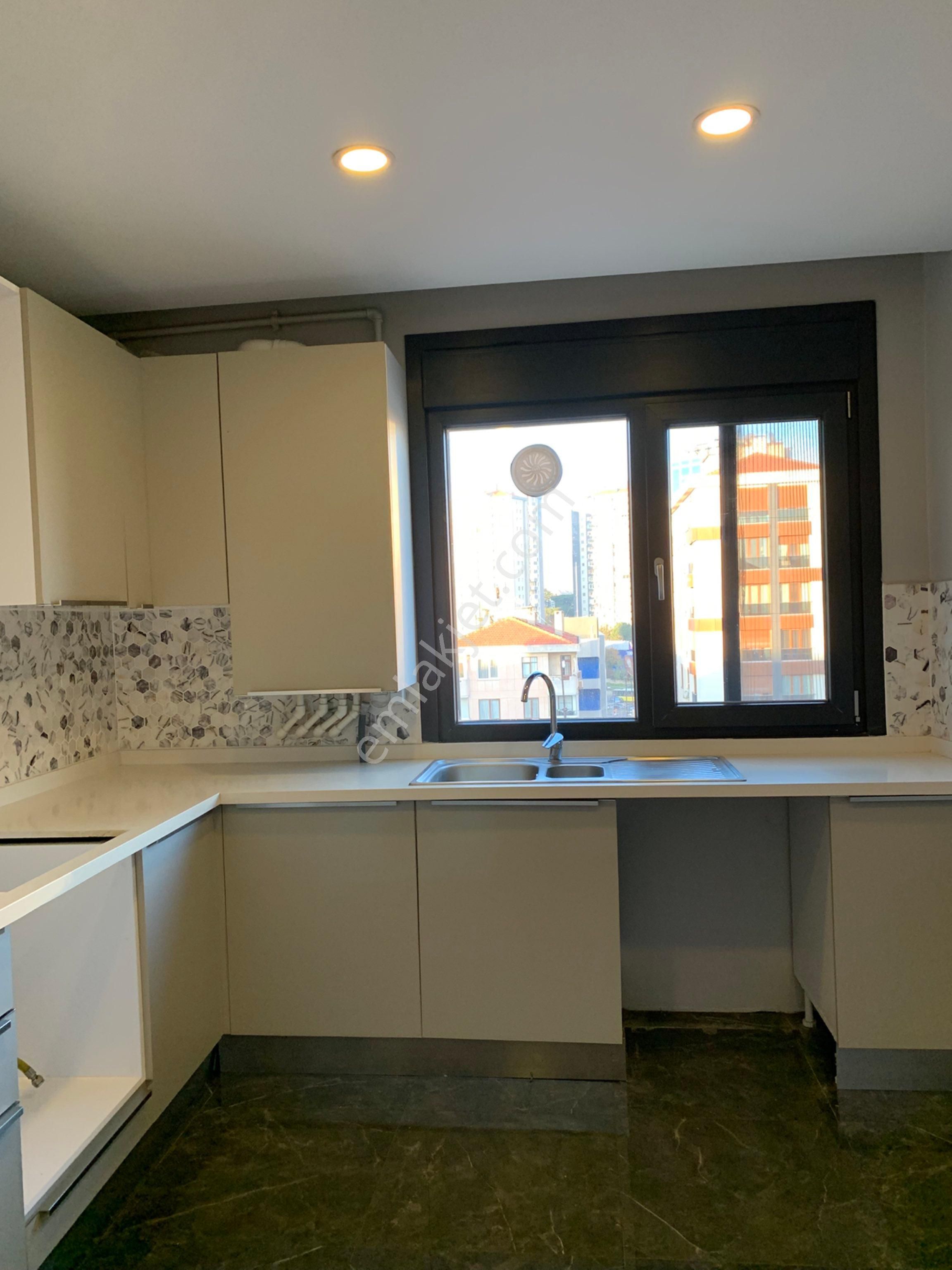 Kozyatağı’nda Net 100 M2 Sahibinden 3+1 Kiralık Daire - Görsel 11