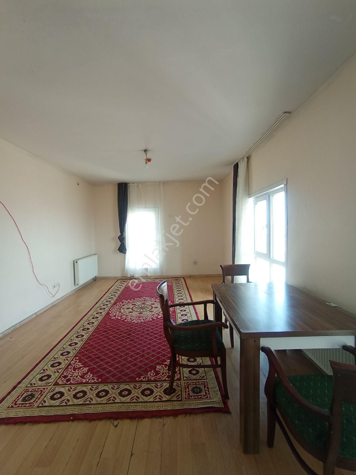 Esenyurt Star Tower Site İçinde 2+1 Eşyalı