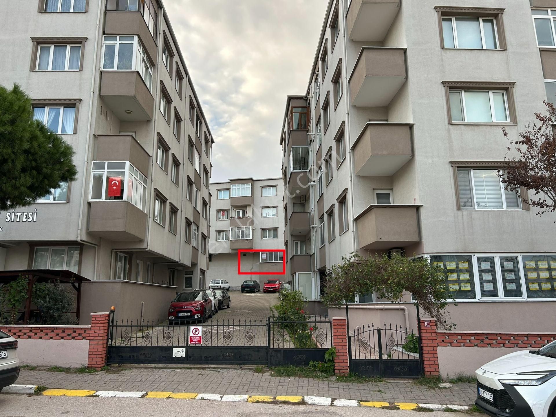 Cihan Emlak - Satılık - Paşabayırın En Güzel Konumunda Migros Karşısı Site İçerisinde 2+1 Daire