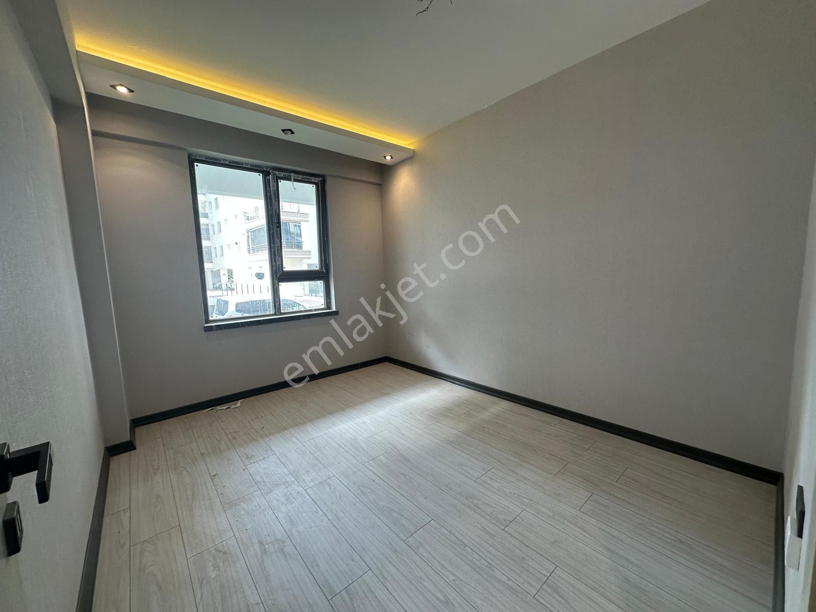 Keçiörende Full Yapılı Kat Konumlu Yeren Isıtmalı Takasa Uygun Satılık Daire - Görsel 21