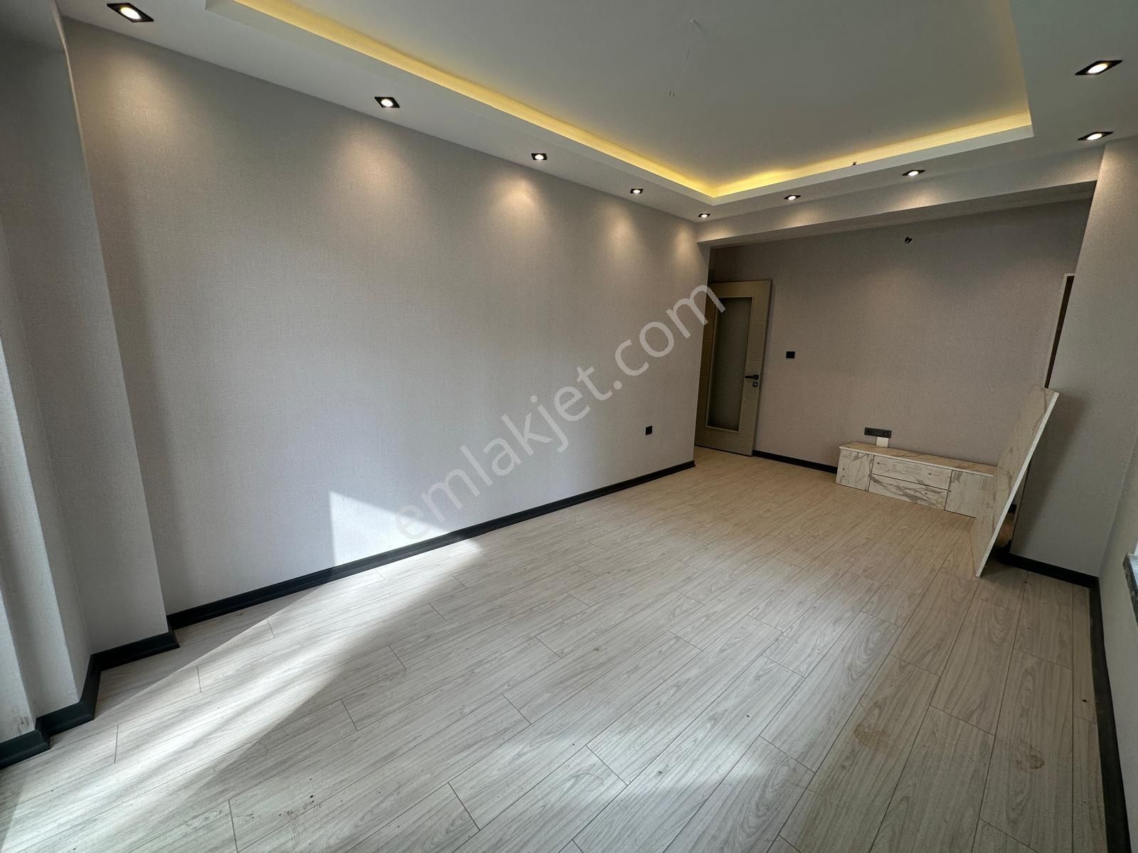 Keçiörende Full Yapılı Kat Konumlu Yeren Isıtmalı Takasa Uygun Satılık Daire - Görsel 29