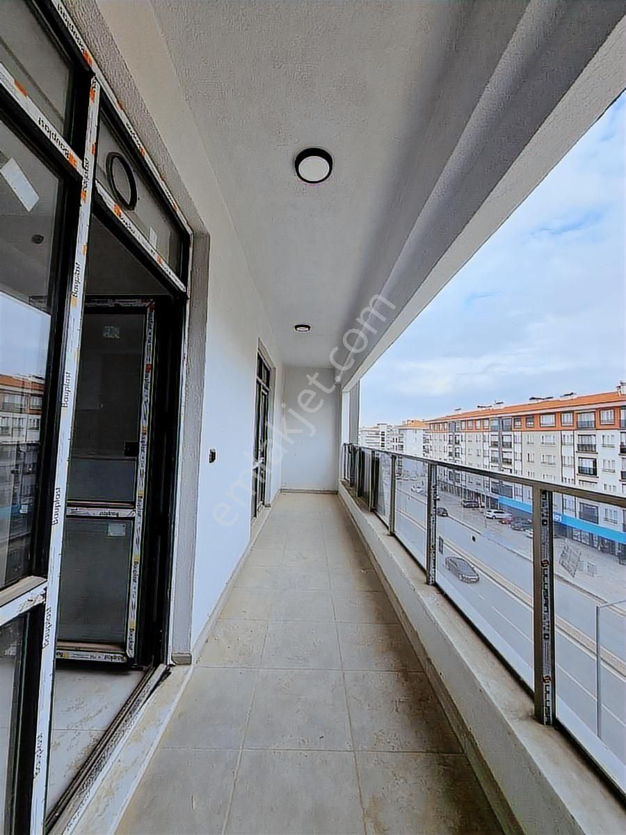 Uluırmak Evleri Karşısı 2+1 Arakat Cadde Cepheli Daire - Görsel 5