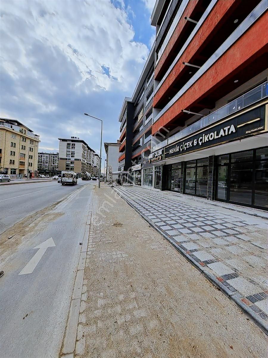 Uluırmak Evleri Karşısı 2+1 Arakat Cadde Cepheli Daire - Görsel 2